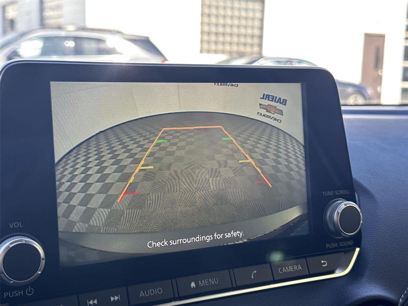 Thumbnail: 2023 Nissan Sentra - 17