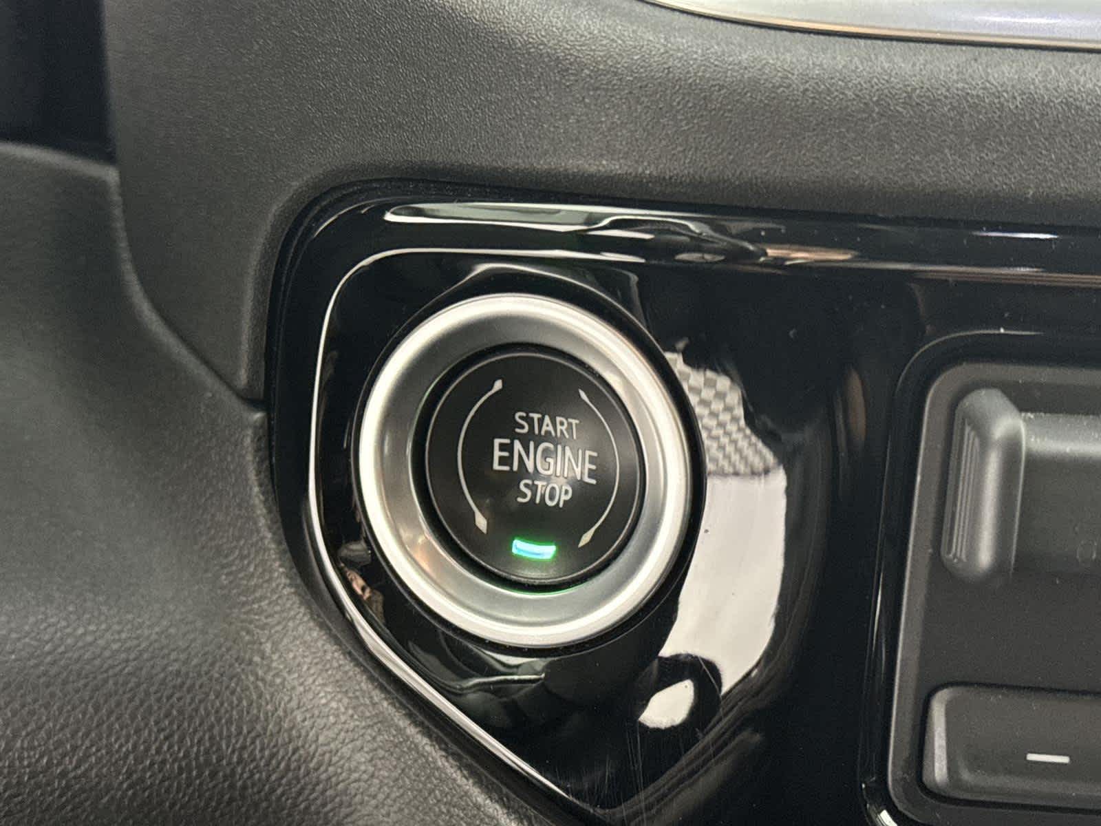 Thumbnail: 2022 Chevrolet Silverado 1500 - 28