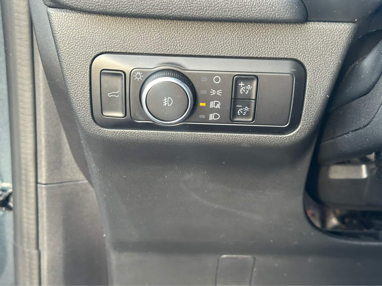 Thumbnail: 2022 Ford Escape - 18