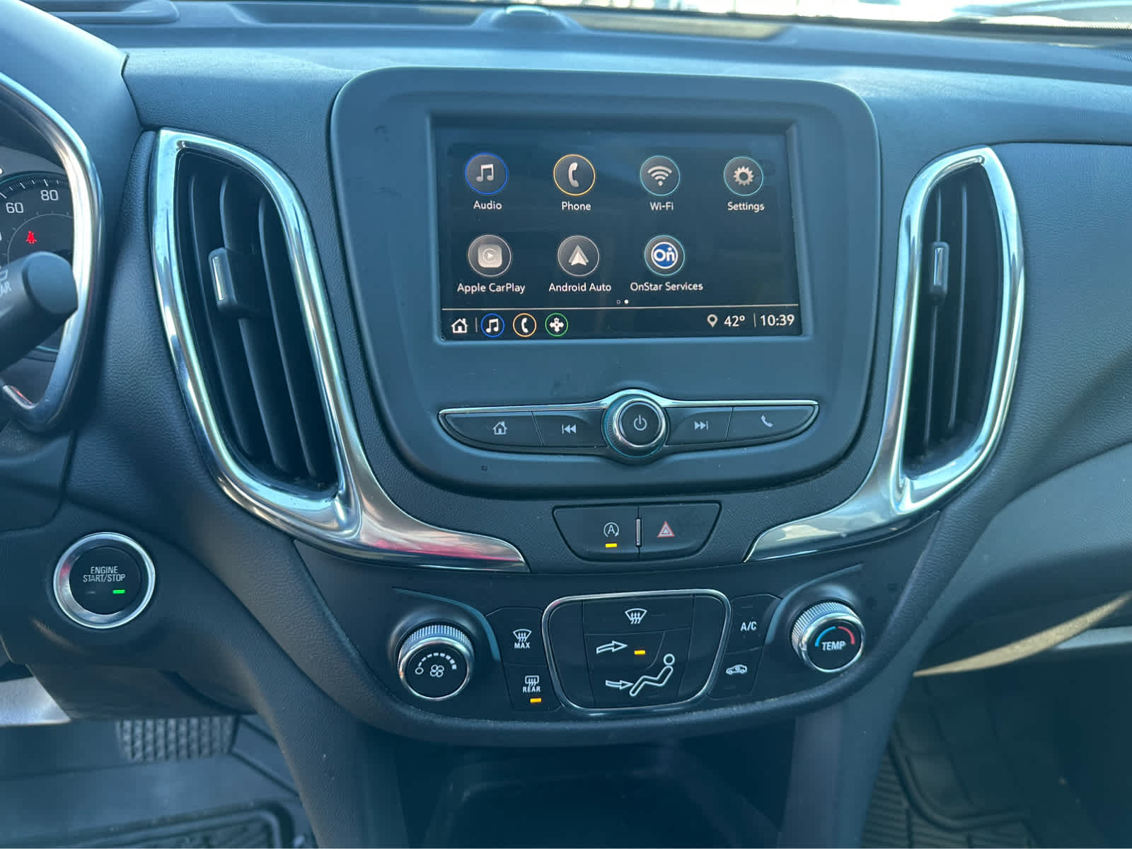 Thumbnail: 2022 Chevrolet Equinox - 12