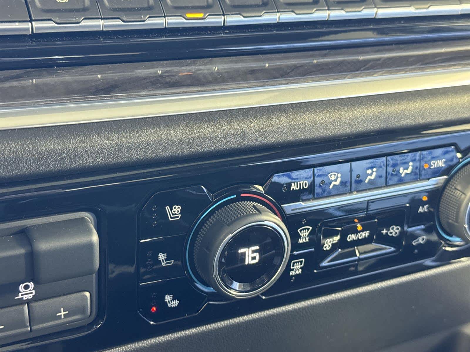 Thumbnail: 2026 Chevrolet Silverado 2500 - 21