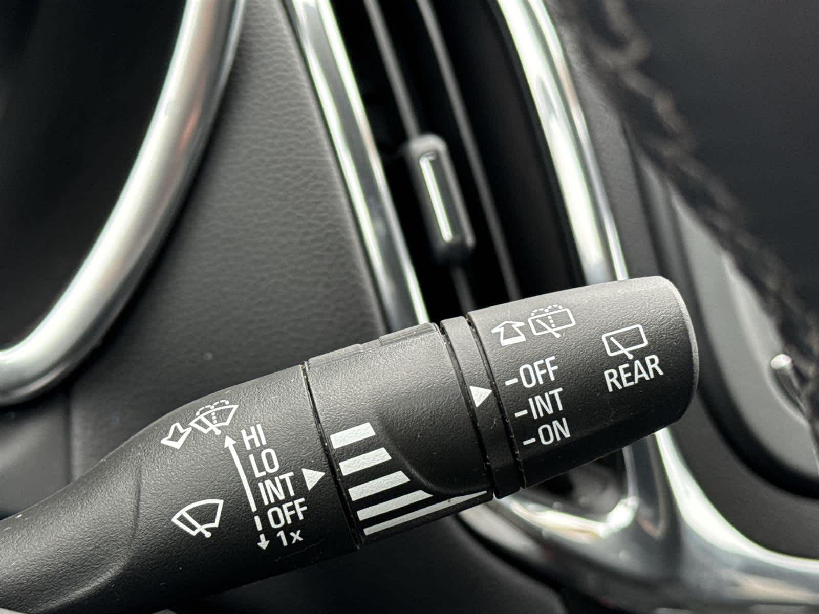 Thumbnail: 2023 Chevrolet Equinox - 30