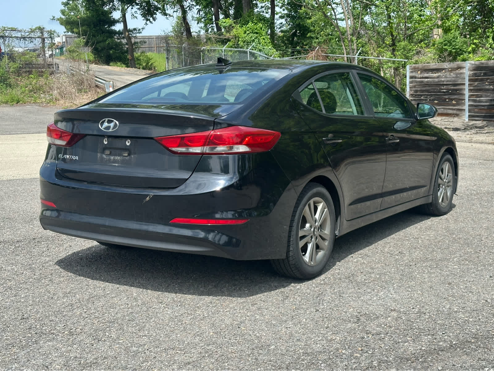 Thumbnail: 2017 Hyundai Elantra - 5