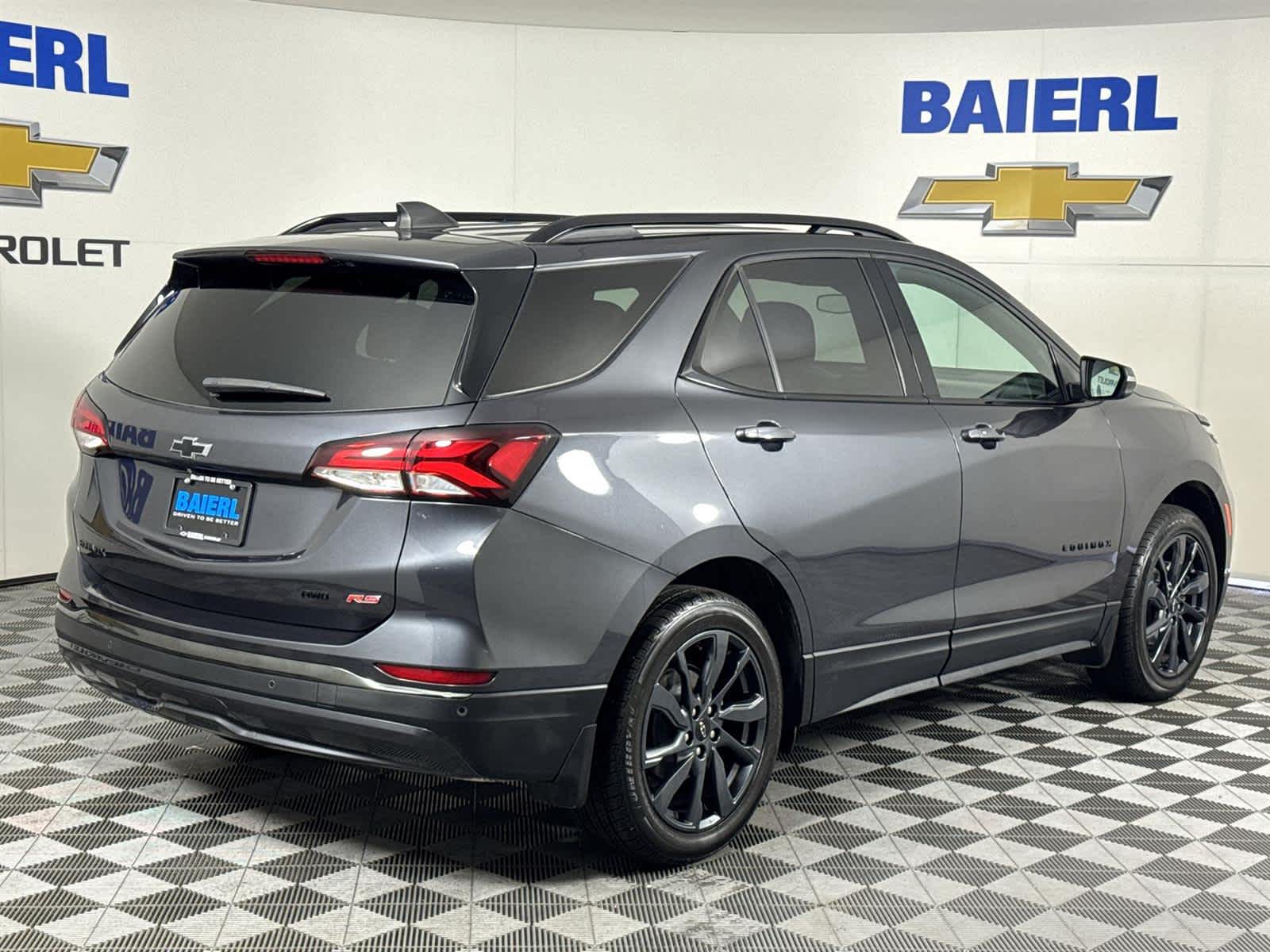 Thumbnail: 2022 Chevrolet Equinox - 5