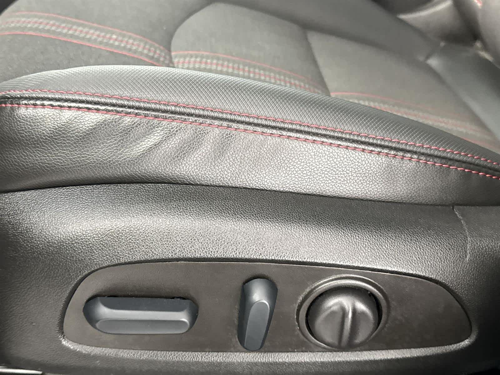 Thumbnail: 2022 Chevrolet Equinox - 13