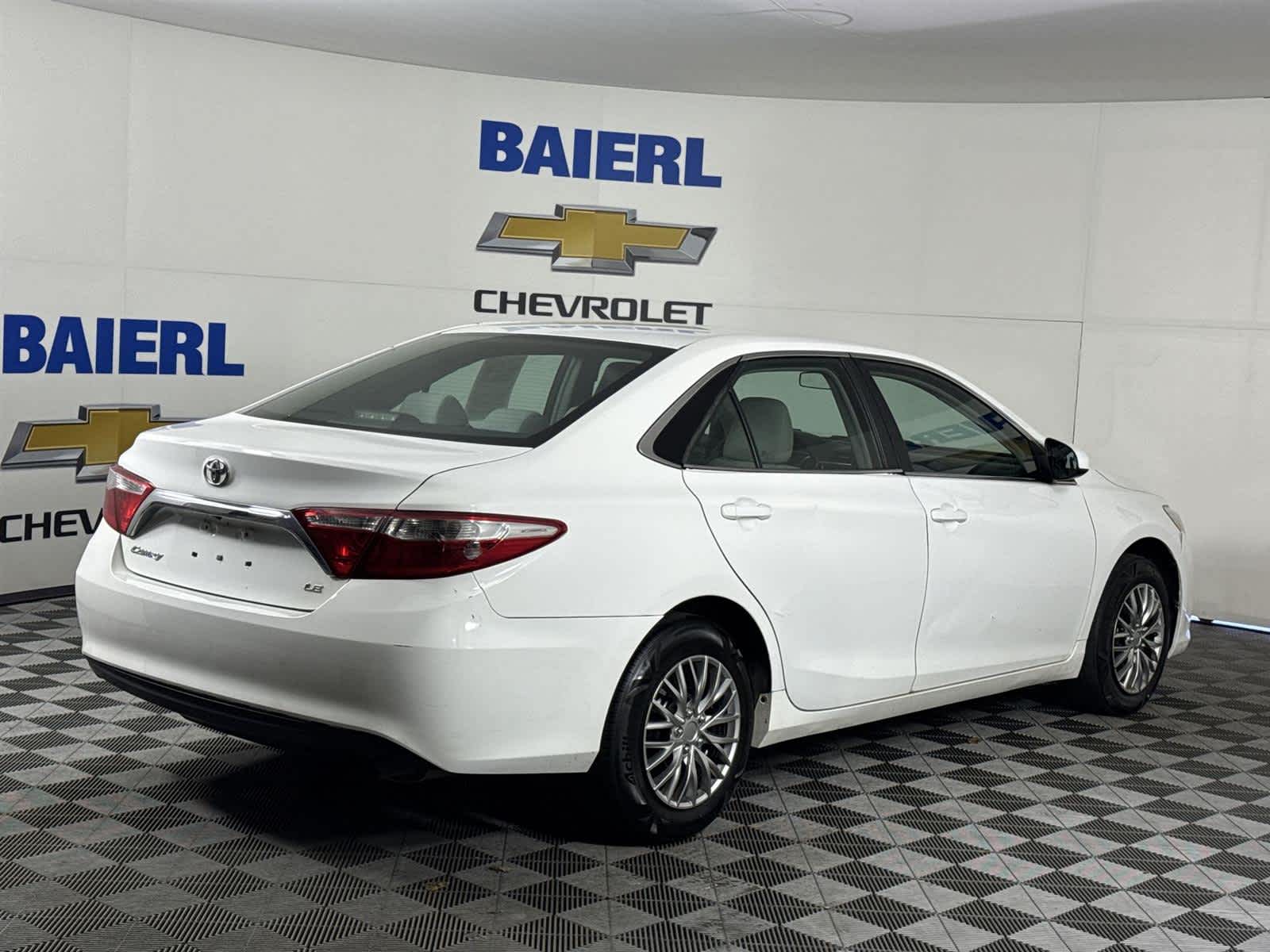 Thumbnail: 2016 Toyota Camry - 5