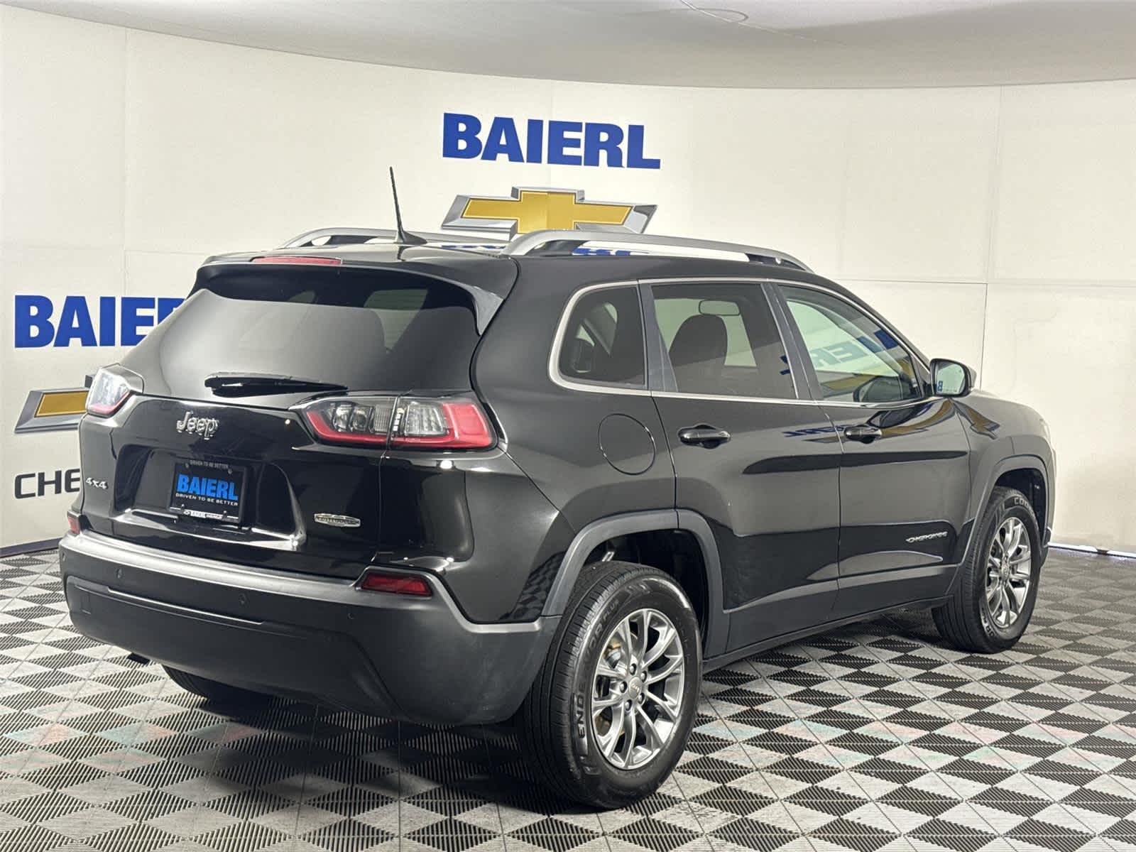 Thumbnail: 2019 Jeep Cherokee - 5