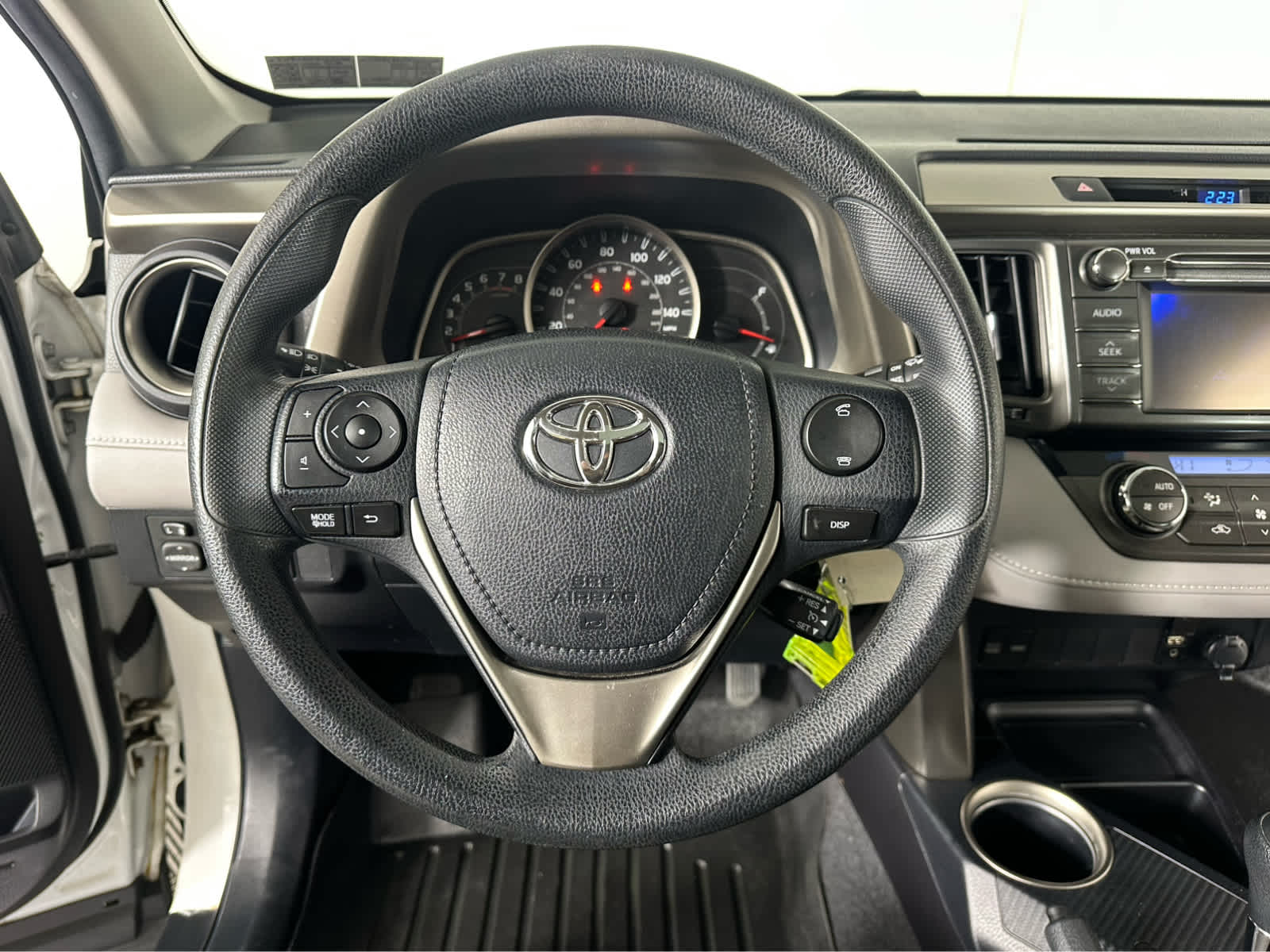 Thumbnail: 2013 Toyota RAV4 - 12