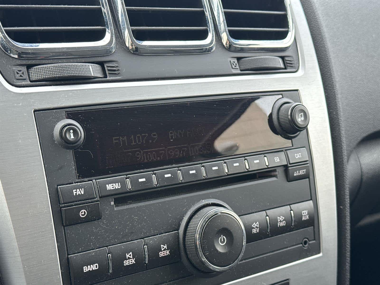 Thumbnail: 2012 GMC Acadia - 16