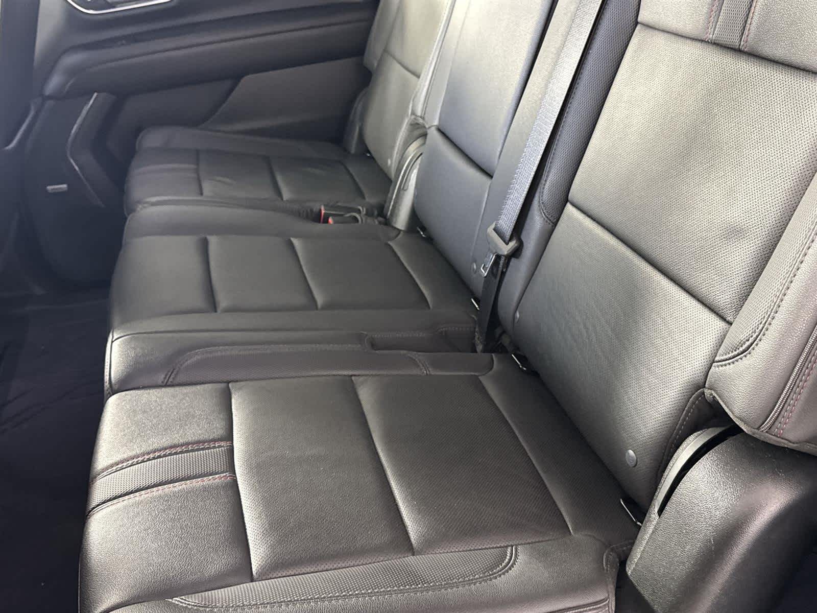 Thumbnail: 2023 Chevrolet Suburban - 14