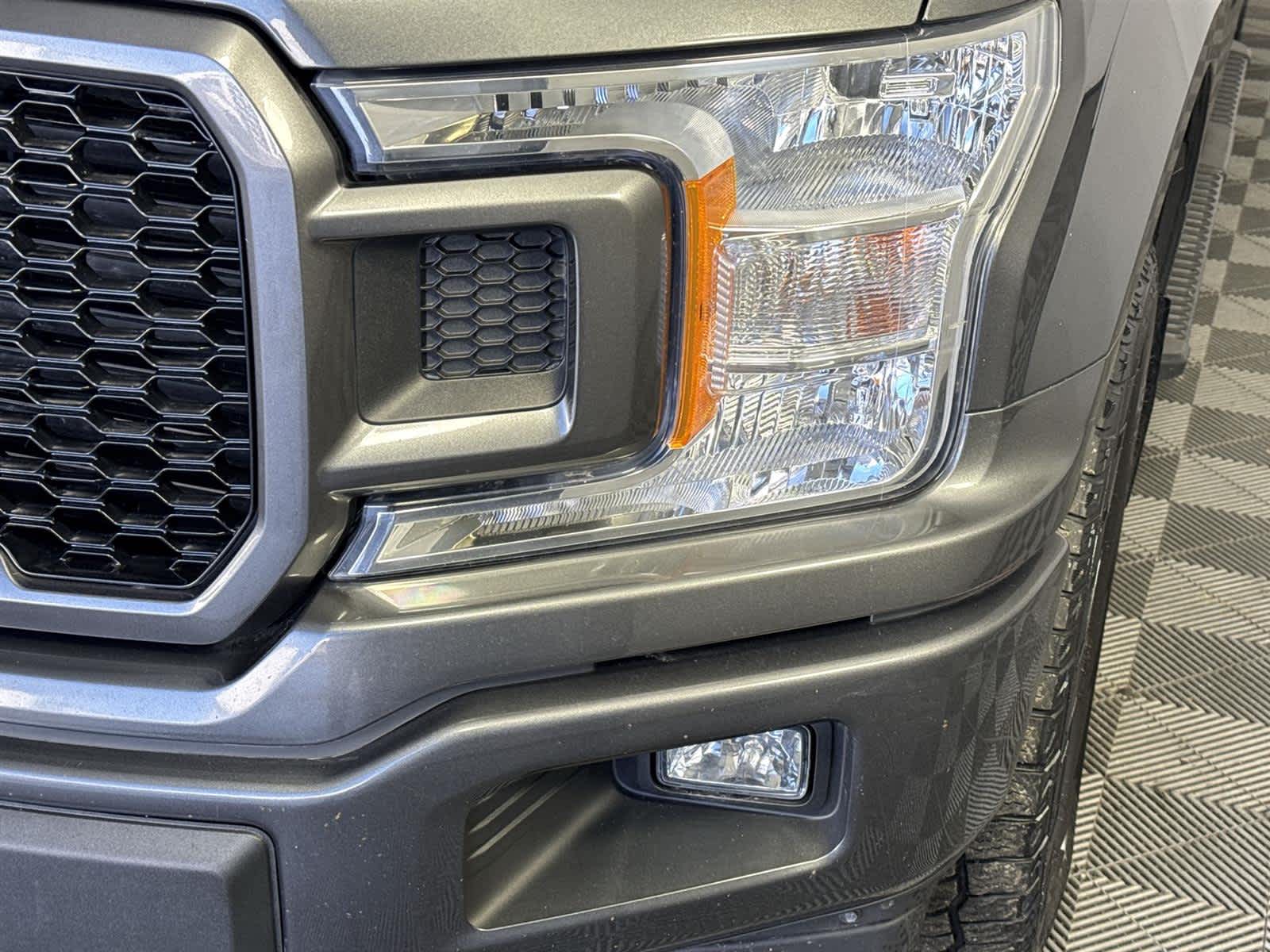 Thumbnail: 2018 Ford F-150 - 9