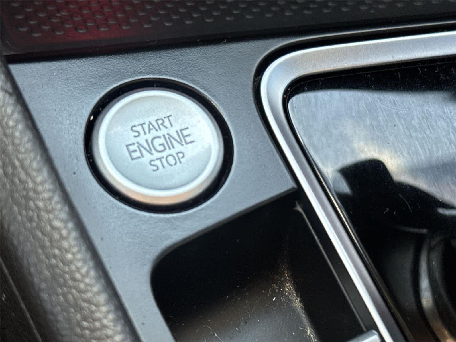 Thumbnail: 2019 Volkswagen Jetta - 27