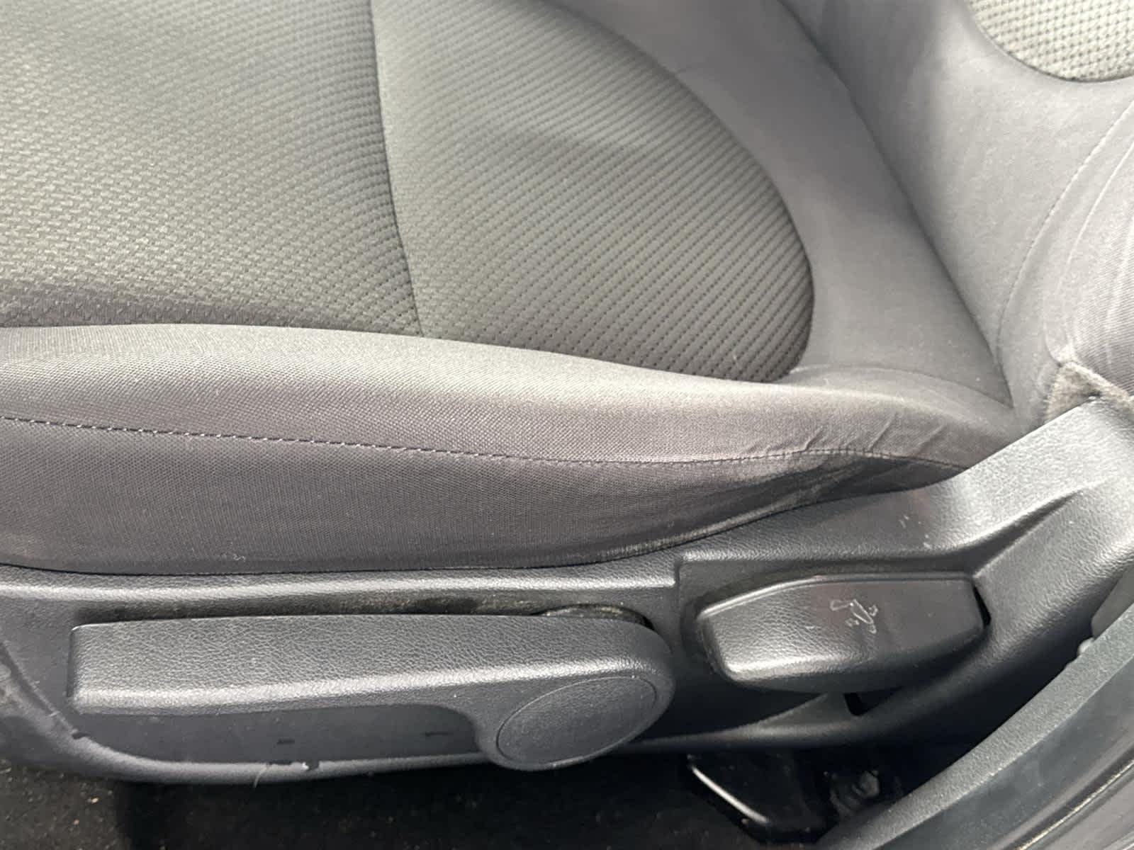 Thumbnail: 2013 Kia Forte - 13