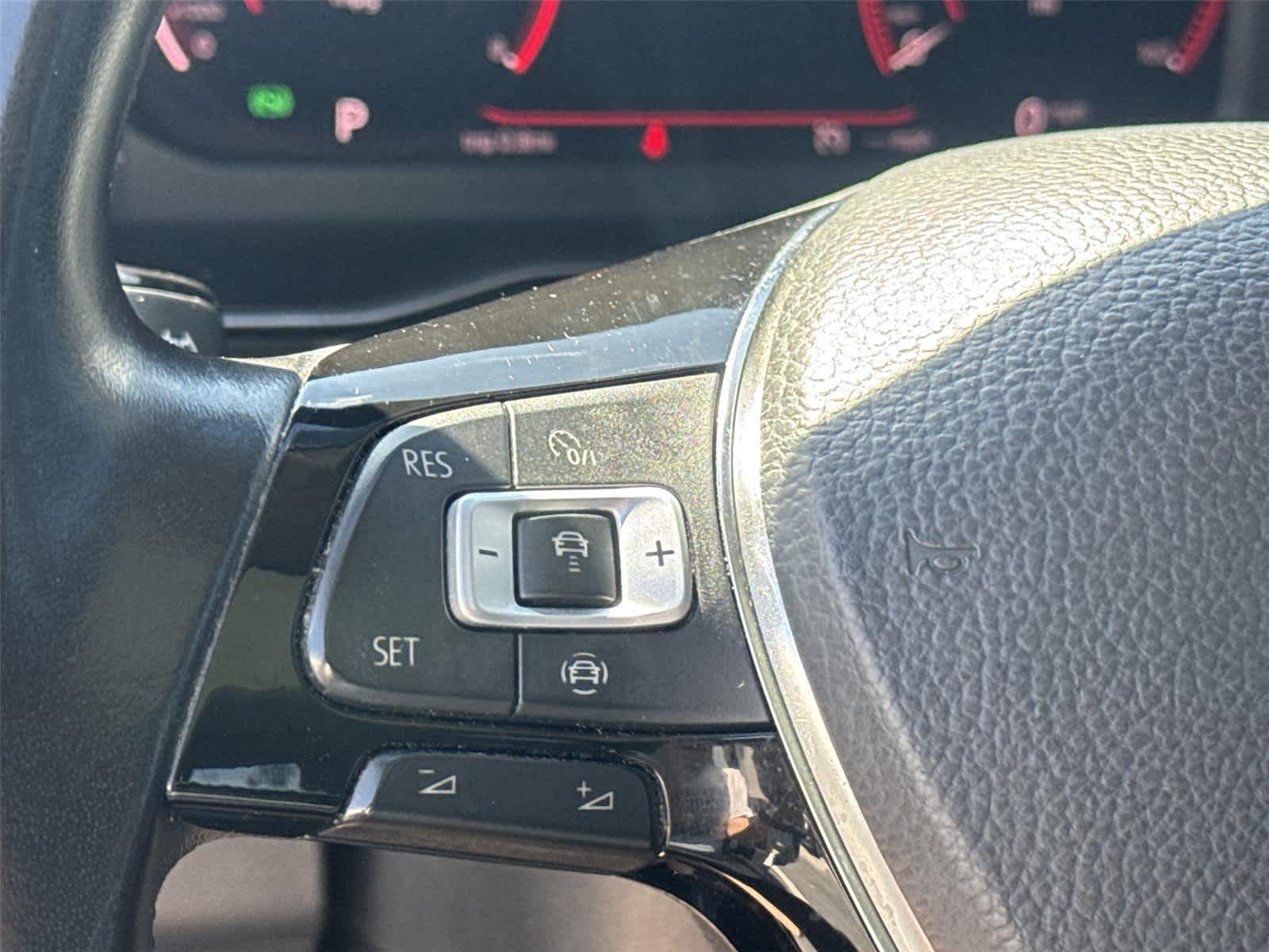 Thumbnail: 2019 Volkswagen Jetta - 23