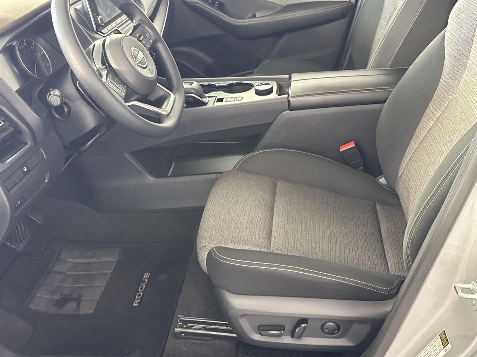 Thumbnail: 2022 Nissan Rogue - 11