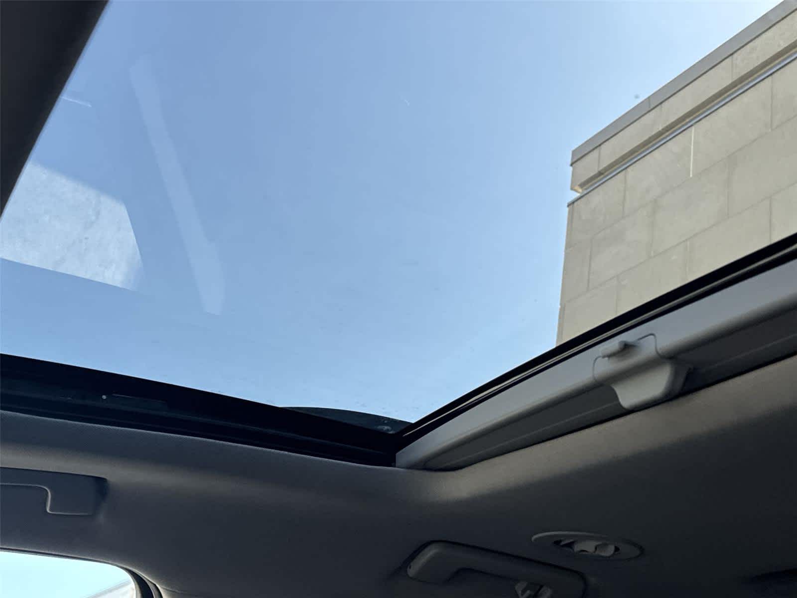 Thumbnail: 2023 GMC Acadia - 13