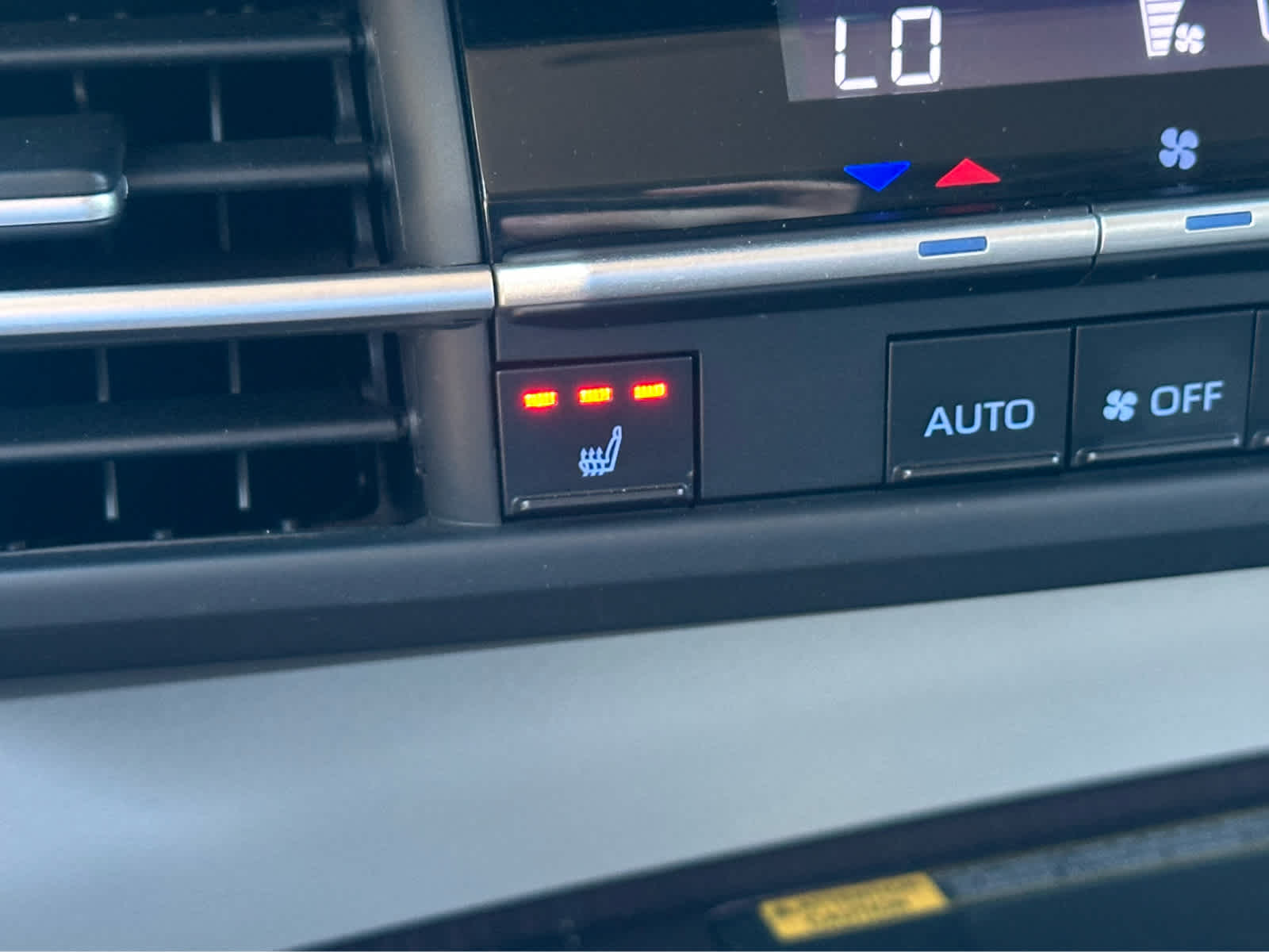Thumbnail: 2021 Toyota Sienna - 18