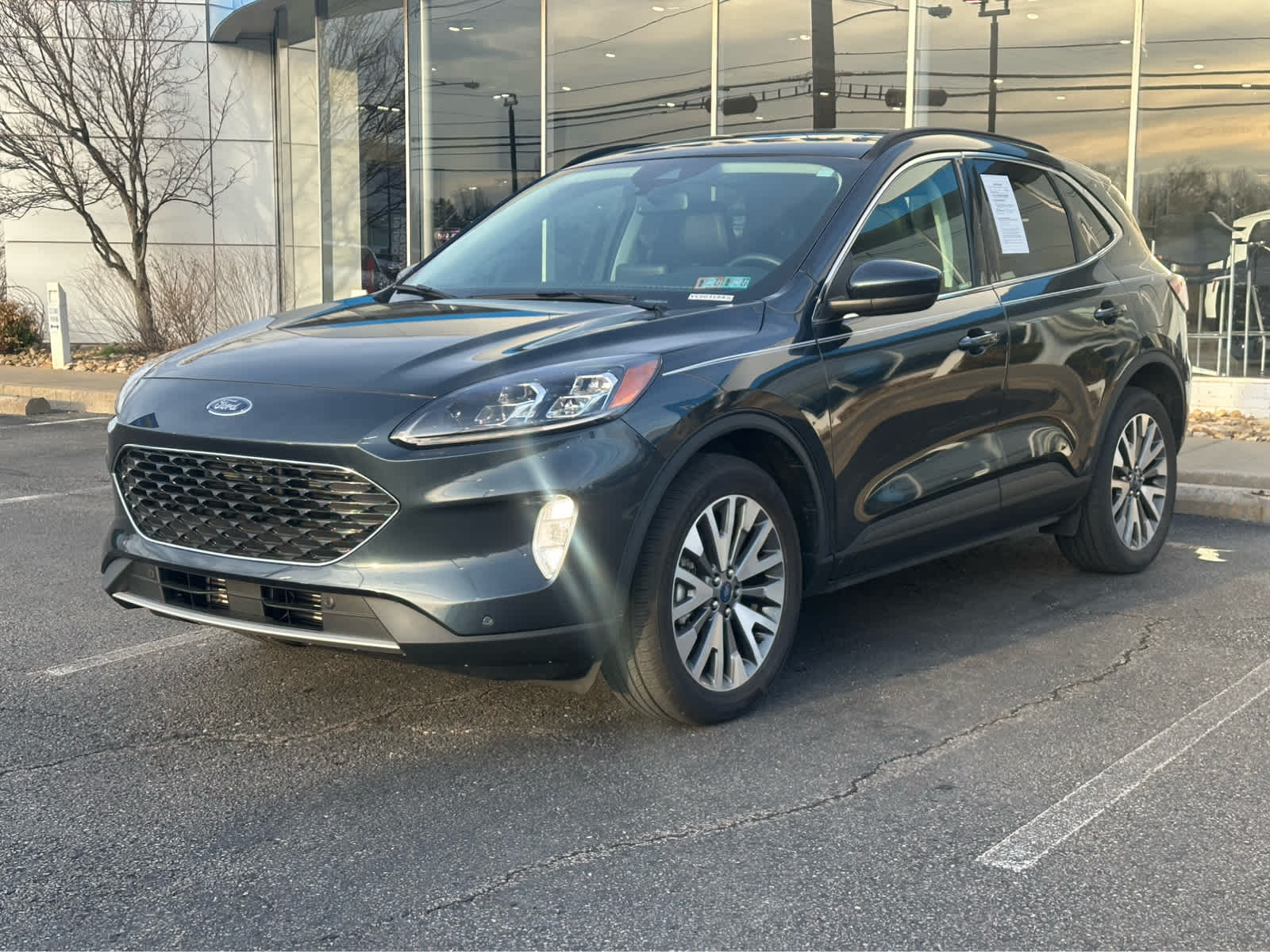 Thumbnail: 2022 Ford Escape - 1