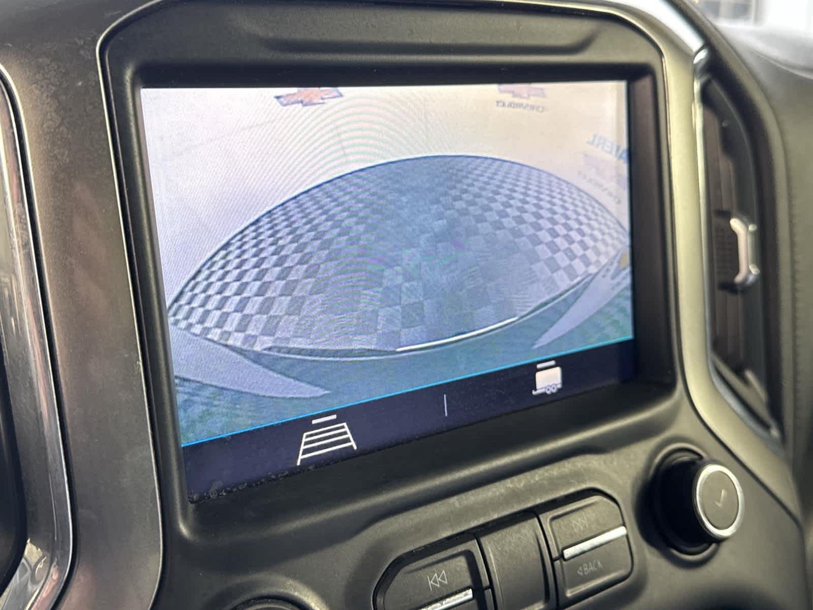 Thumbnail: 2020 Chevrolet Silverado 1500 - 16