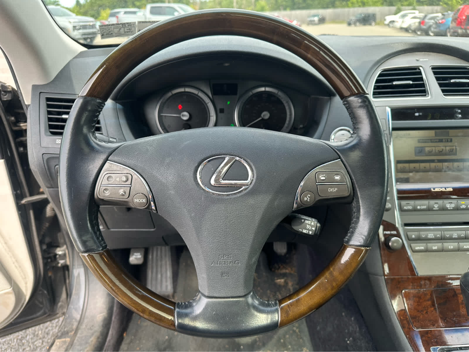 Thumbnail: 2011 Lexus ES - 12