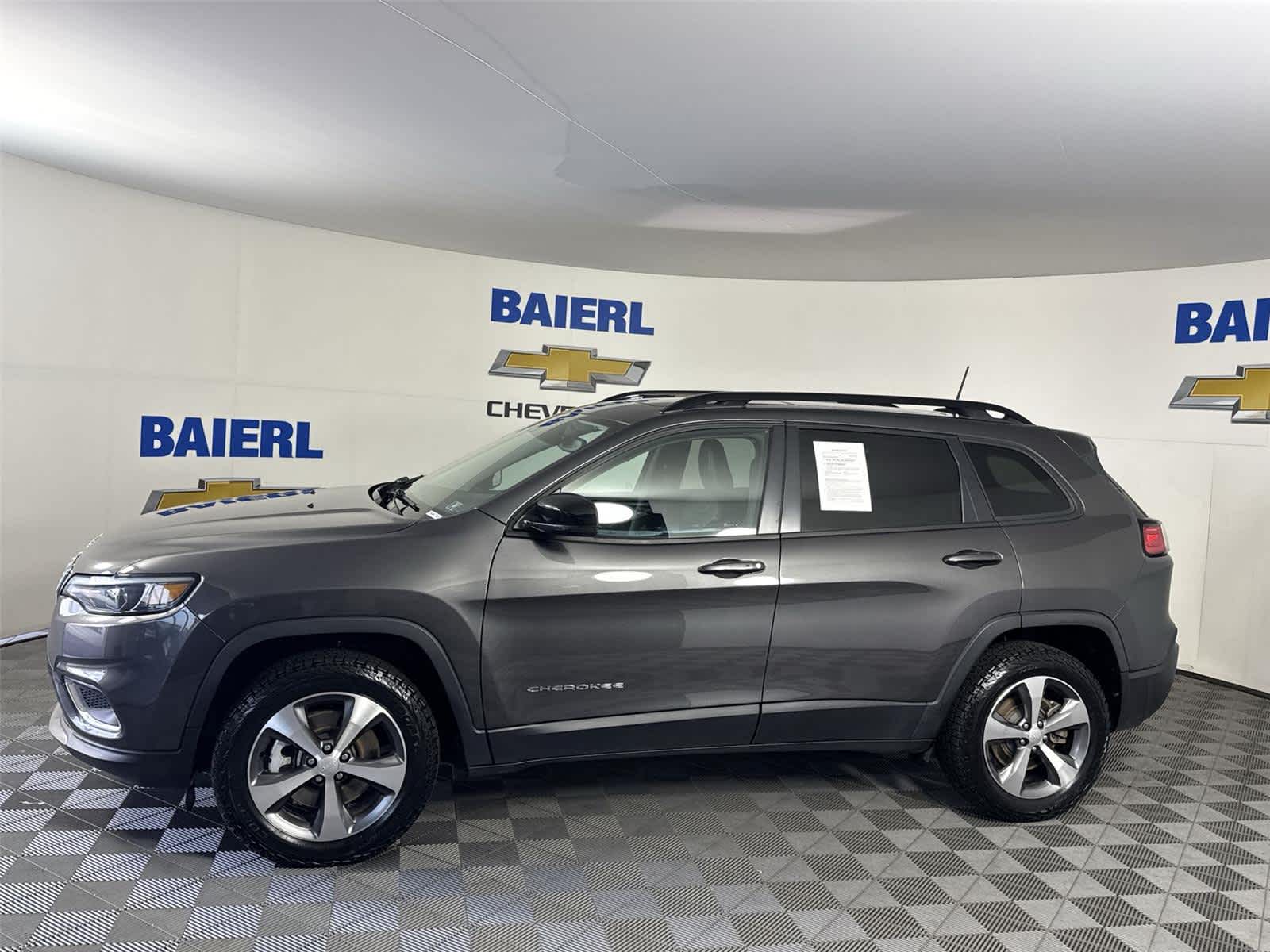 Thumbnail: 2022 Jeep Cherokee - 2