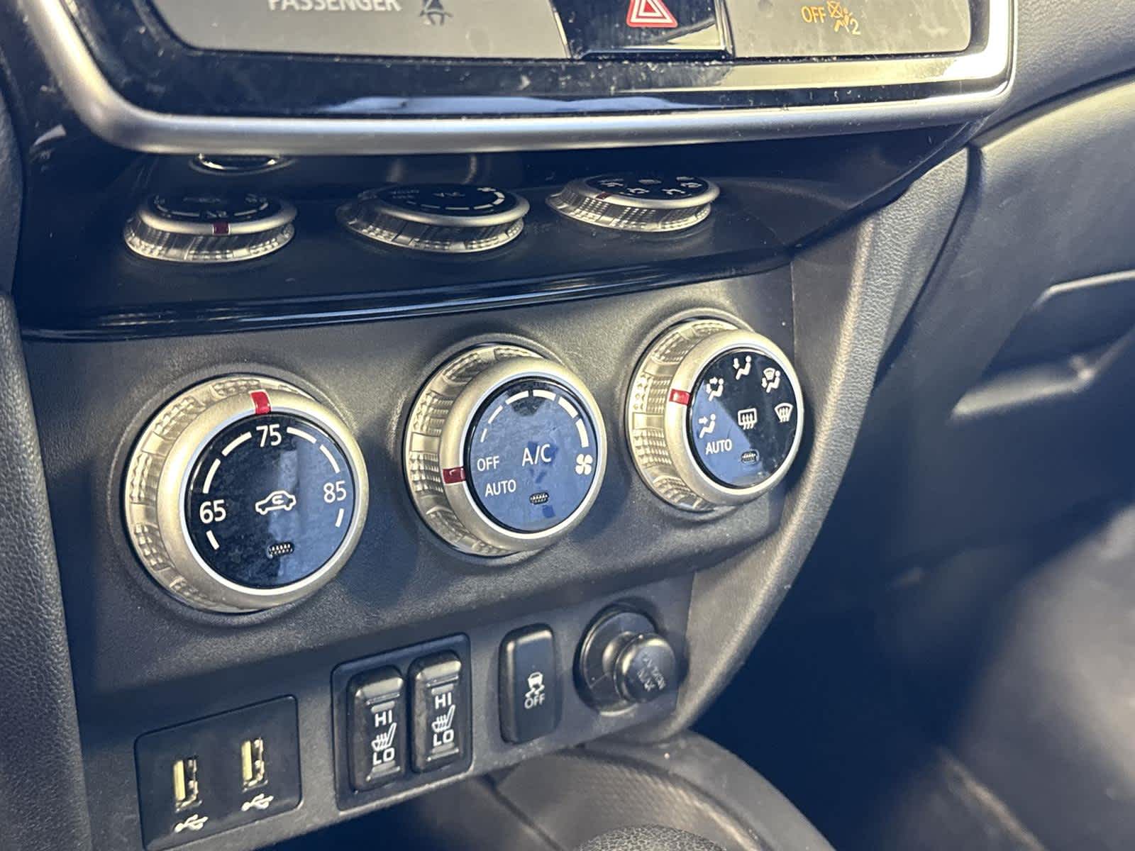 Thumbnail: 2020 Mitsubishi Outlander Sport - 18