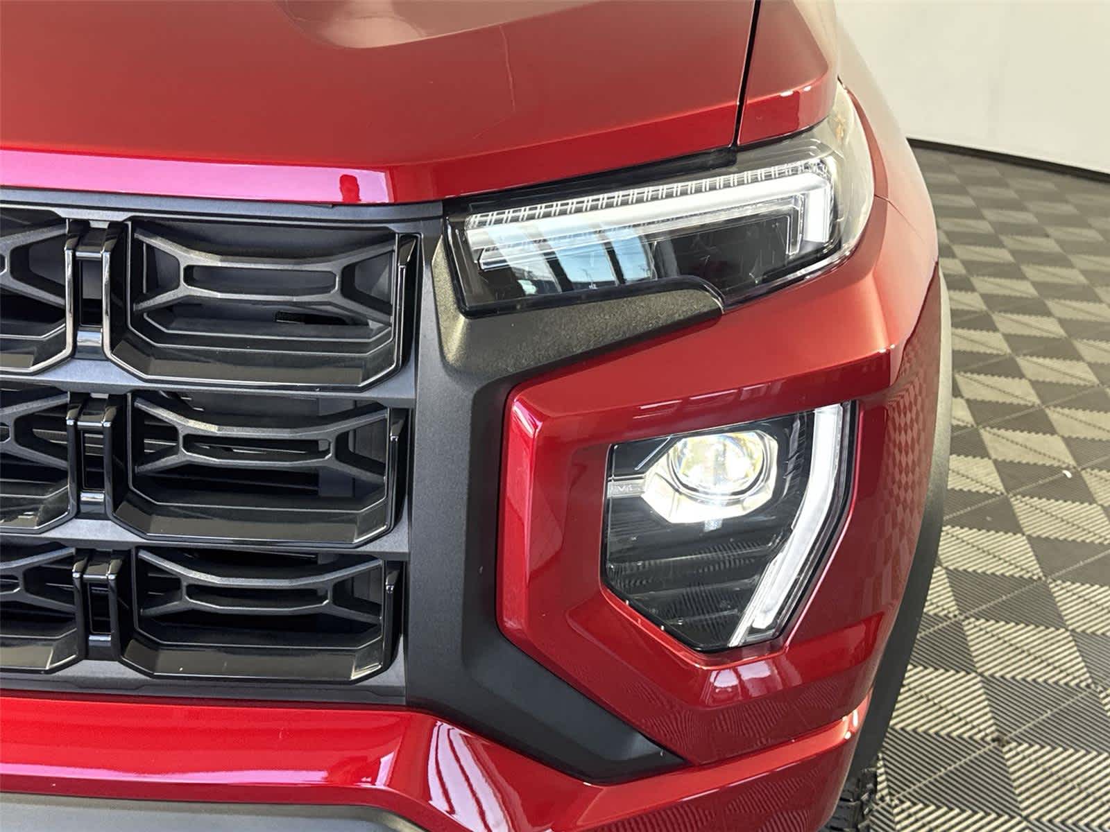 Thumbnail: 2024 GMC Canyon - 8