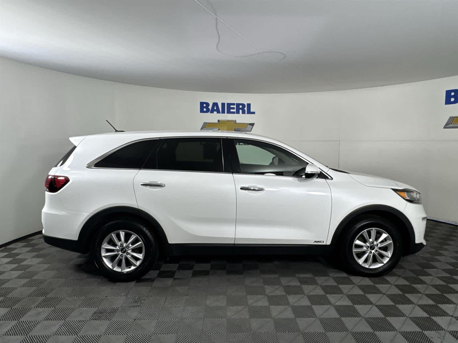 Thumbnail: 2019 Kia Sorento - 6