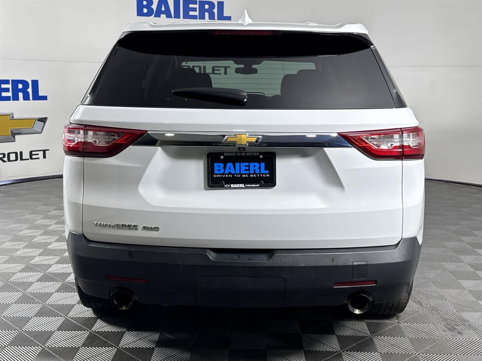 Thumbnail: 2021 Chevrolet Traverse - 4