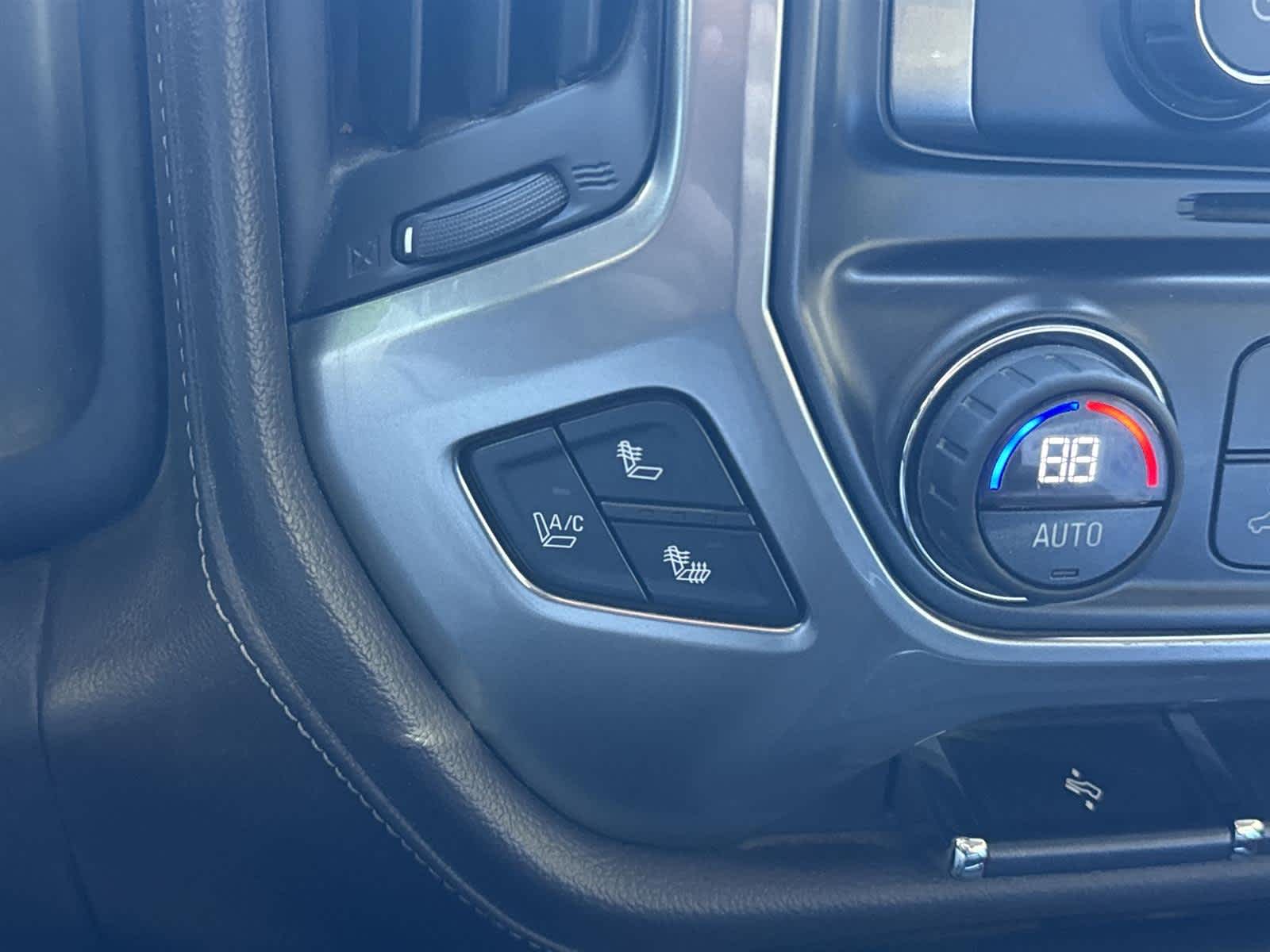 Thumbnail: 2015 Chevrolet Silverado 1500 - 20