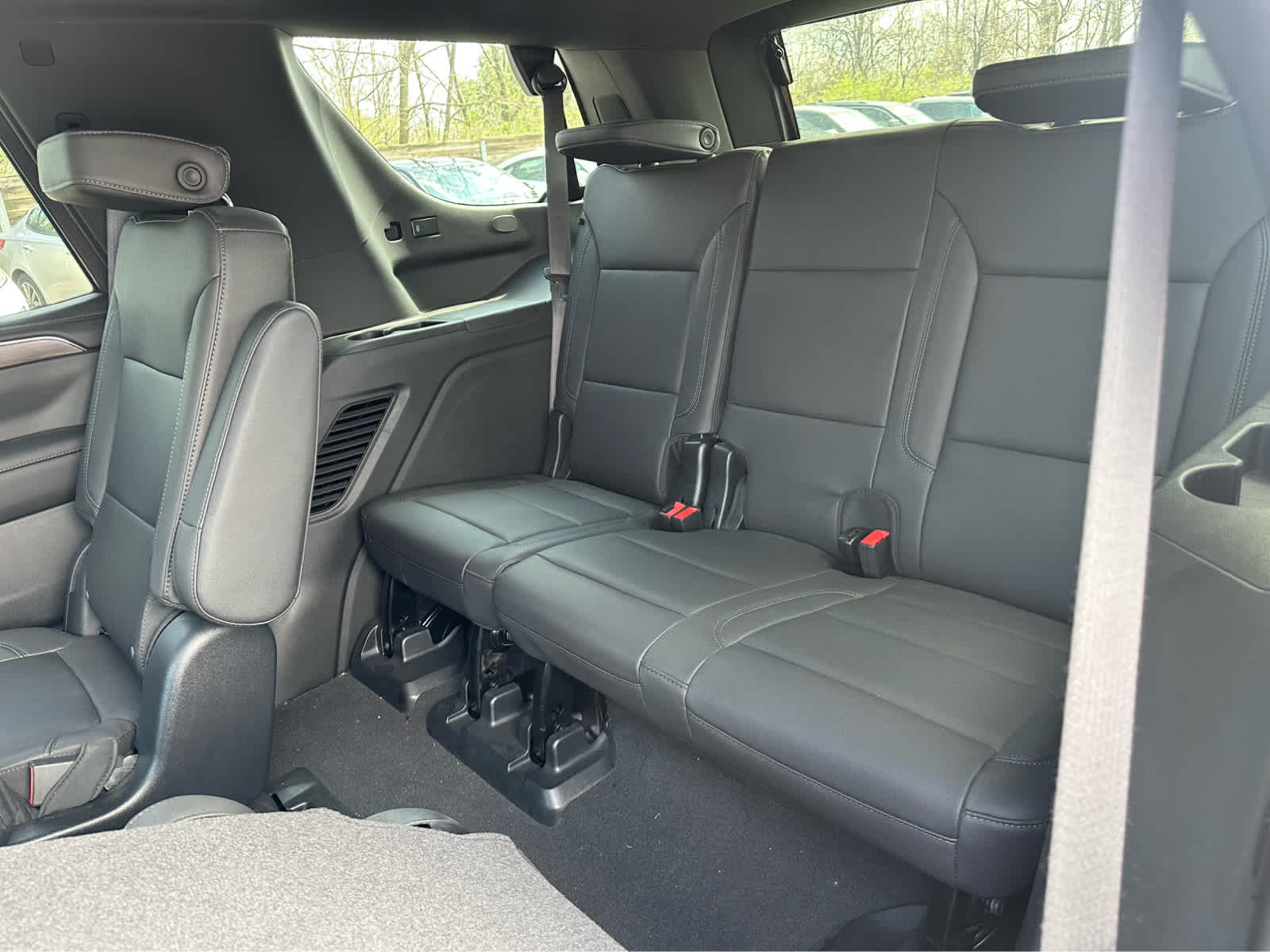 Thumbnail: 2023 Chevrolet Tahoe - 22