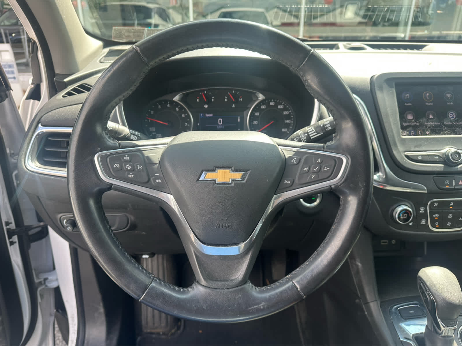 Thumbnail: 2022 Chevrolet Equinox - 10