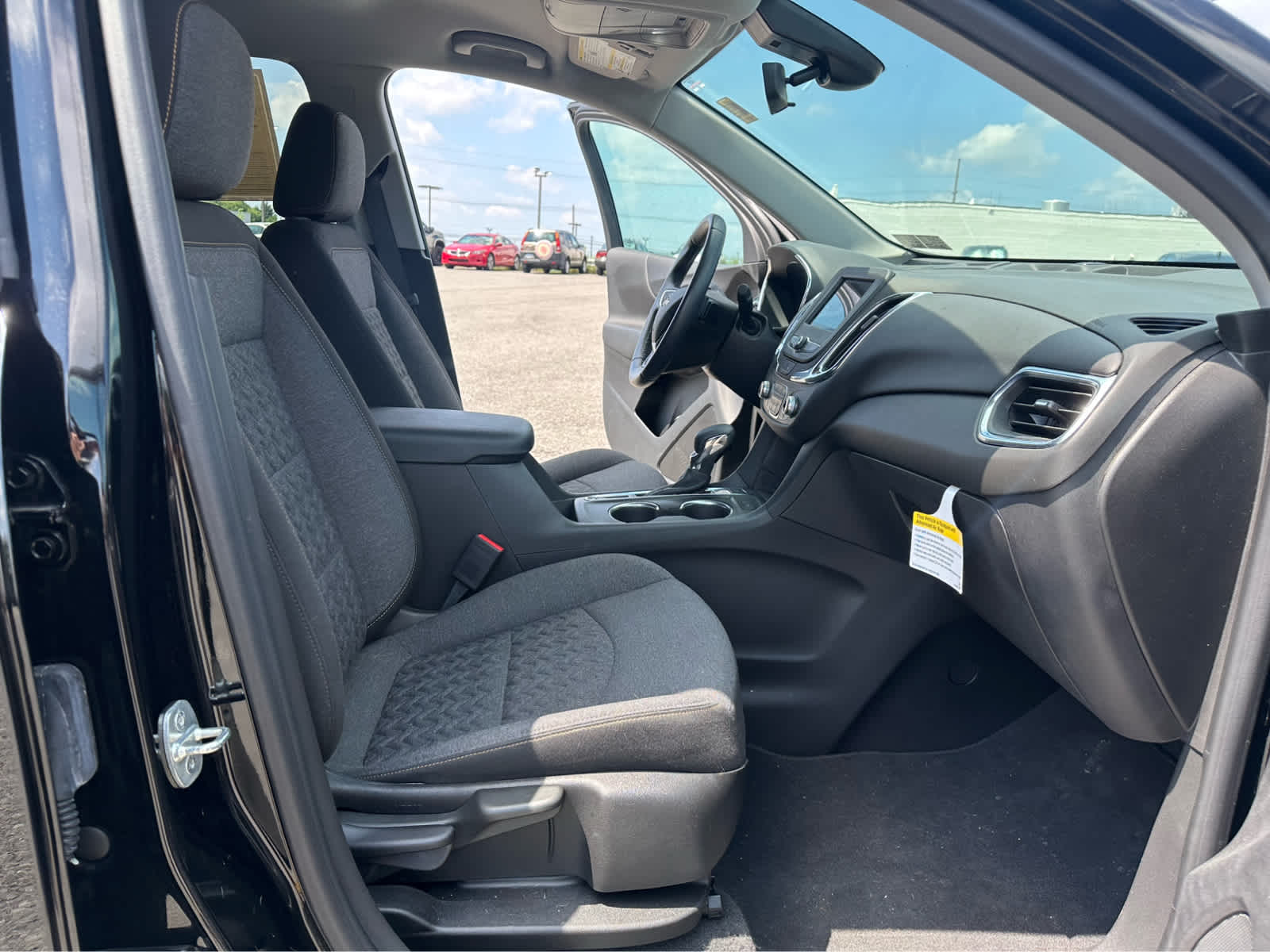 Thumbnail: 2022 Chevrolet Equinox - 17