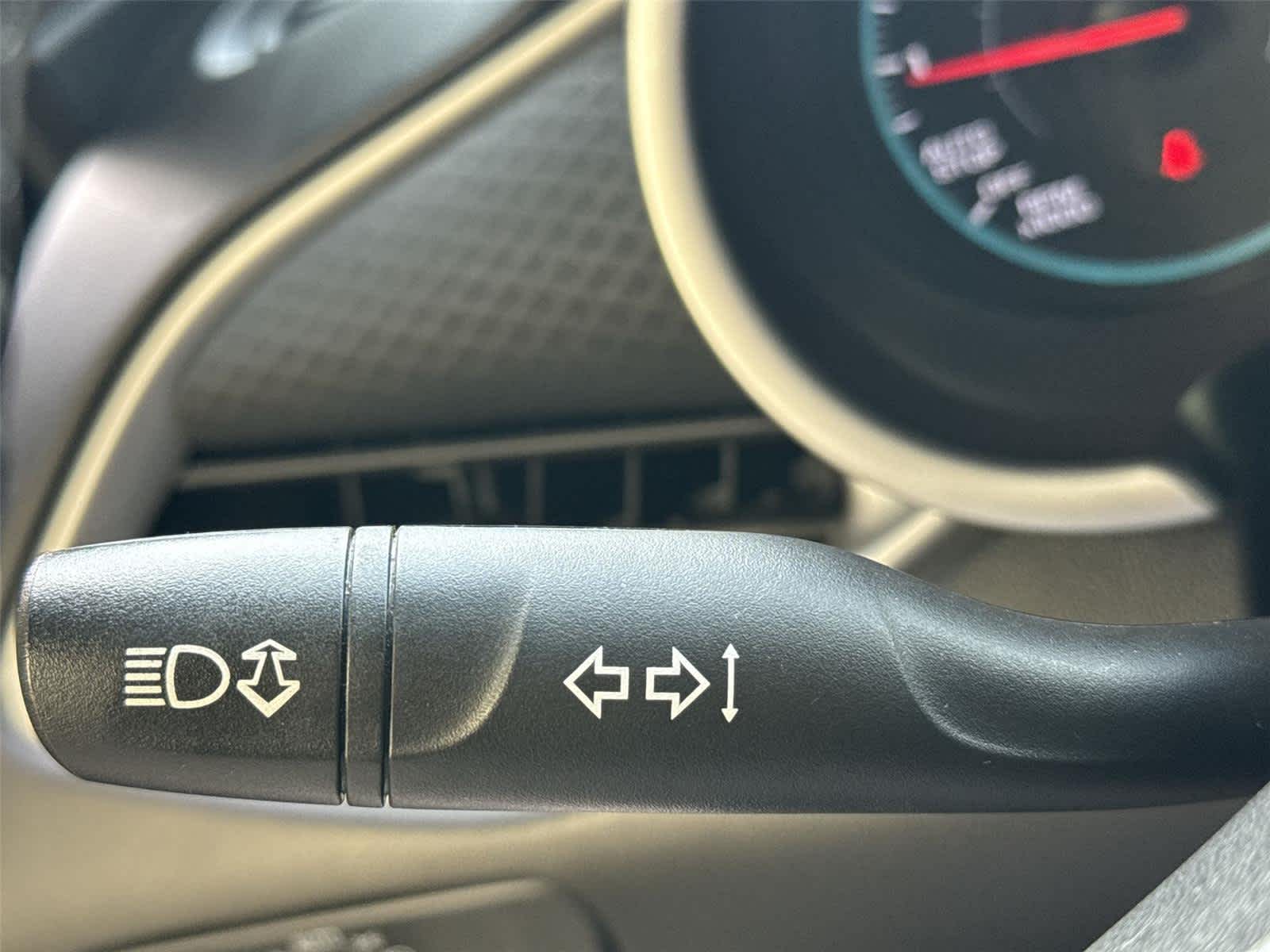 Thumbnail: 2021 Chevrolet Malibu - 26