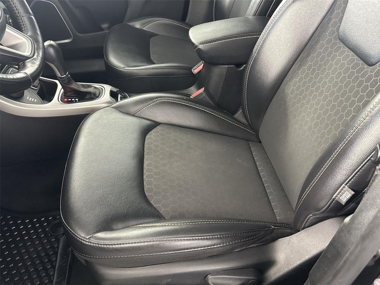 Thumbnail: 2019 Jeep Compass - 9