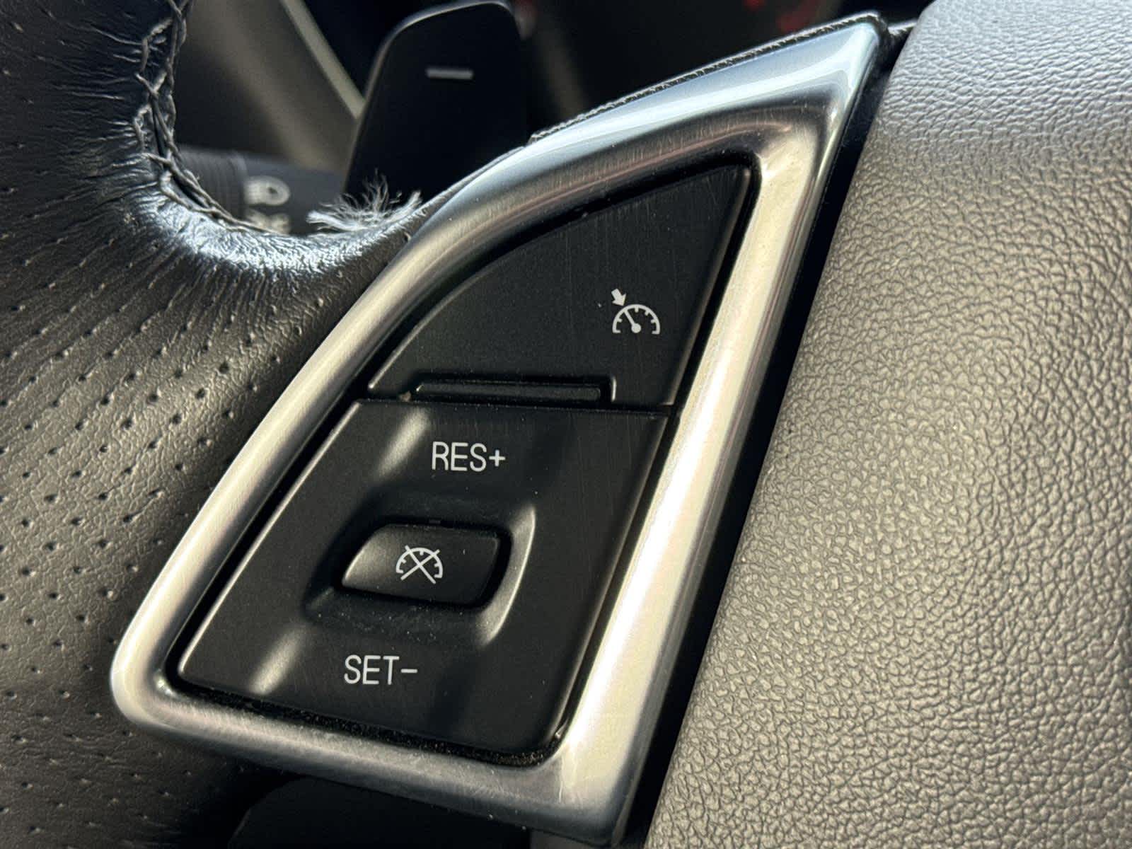 Thumbnail: 2020 Chevrolet Camaro - 23