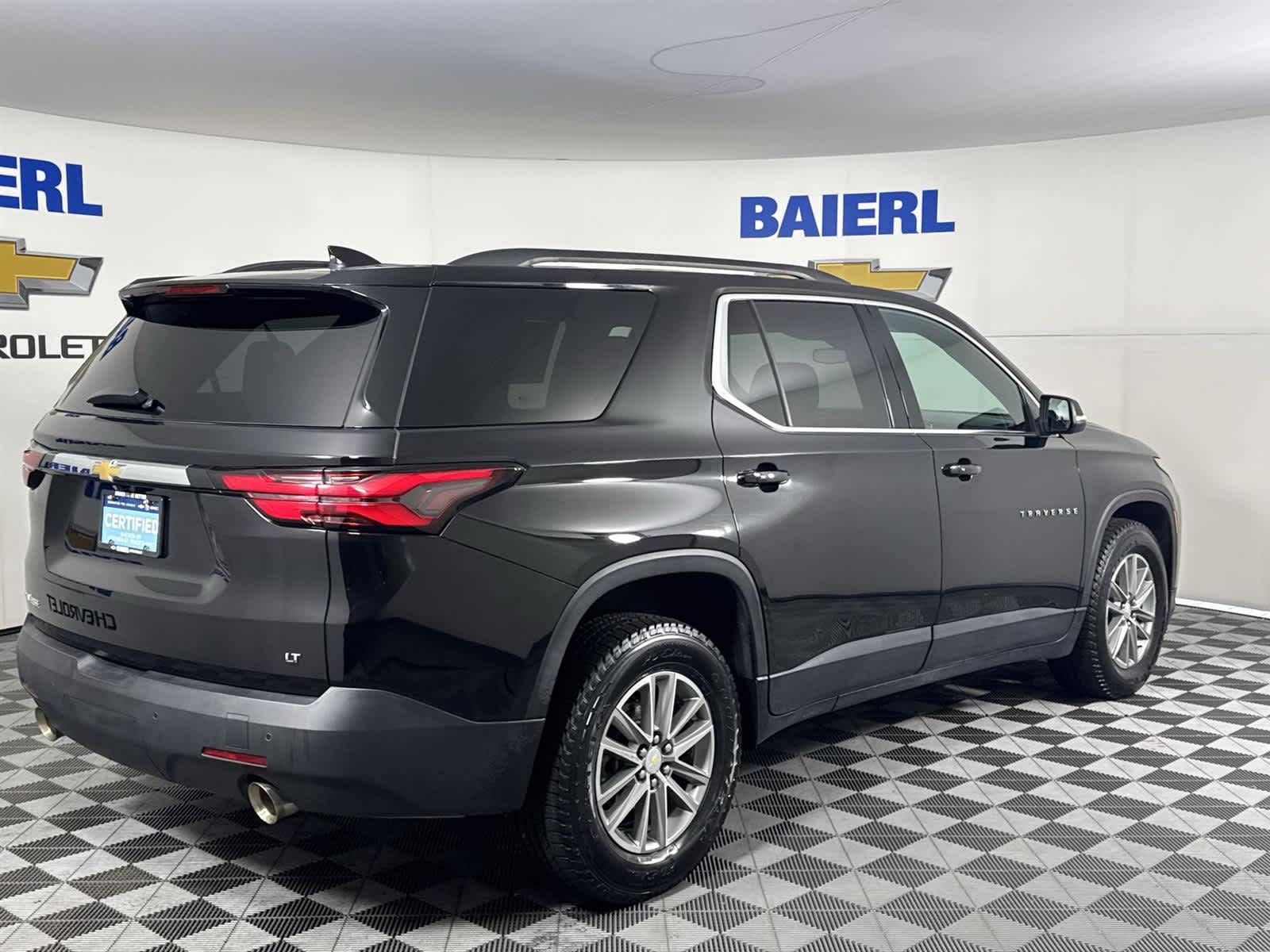 Thumbnail: 2023 Chevrolet Traverse - 5