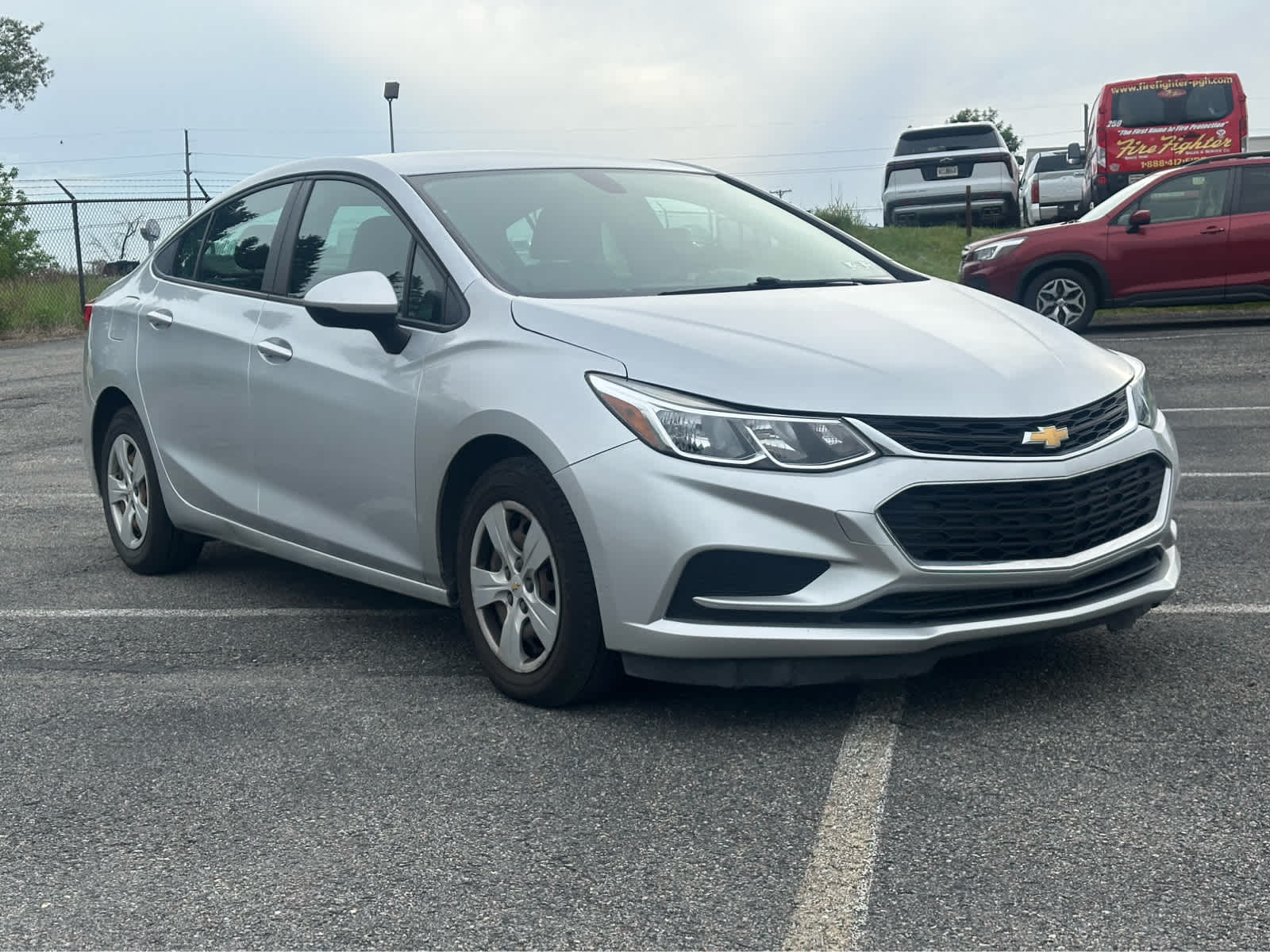 Thumbnail: 2018 Chevrolet Cruze - 3