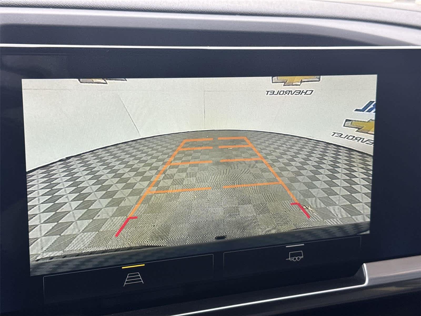 Thumbnail: 2022 Chevrolet Silverado 1500 - 18