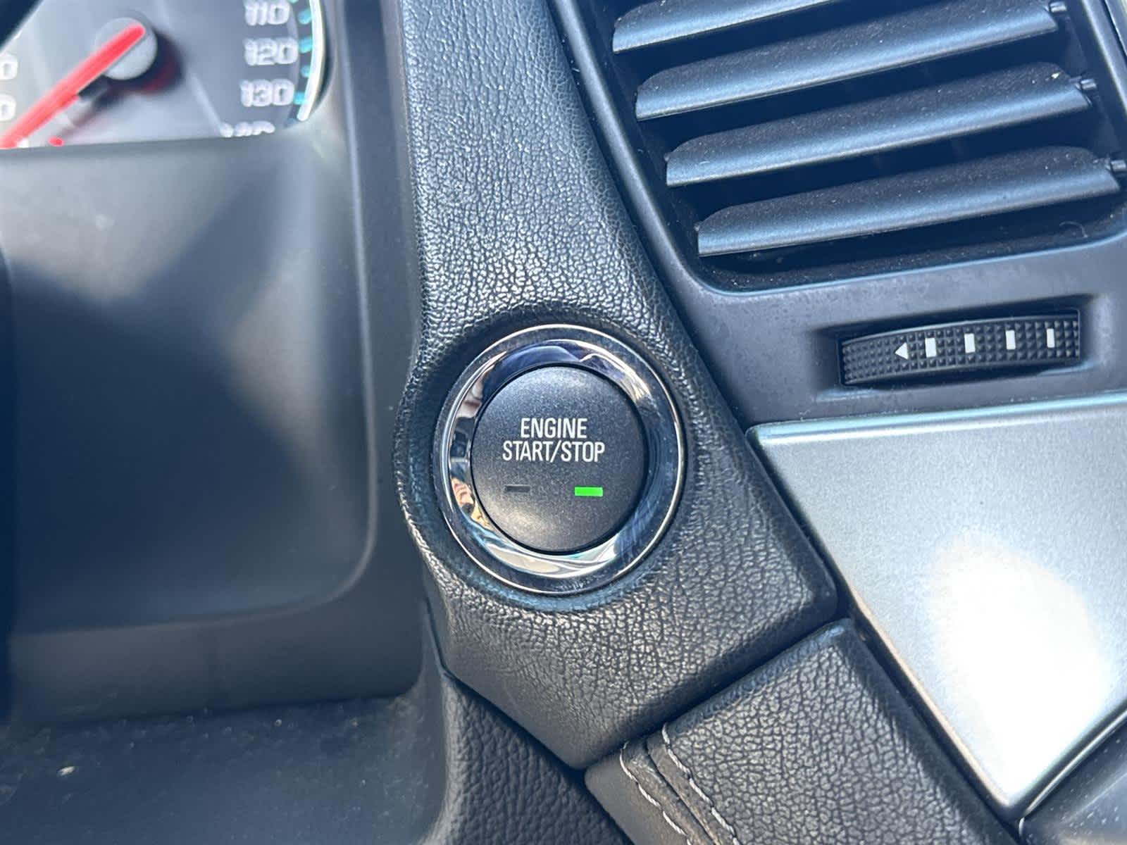 Thumbnail: 2019 Chevrolet Tahoe - 28