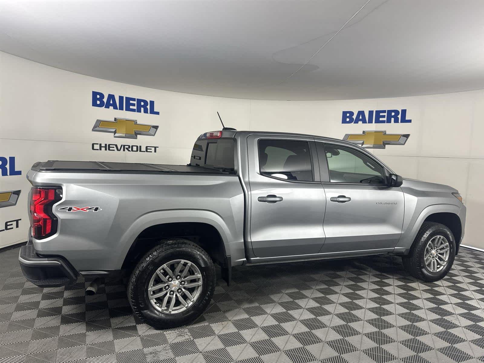 Thumbnail: 2024 Chevrolet Colorado - 6