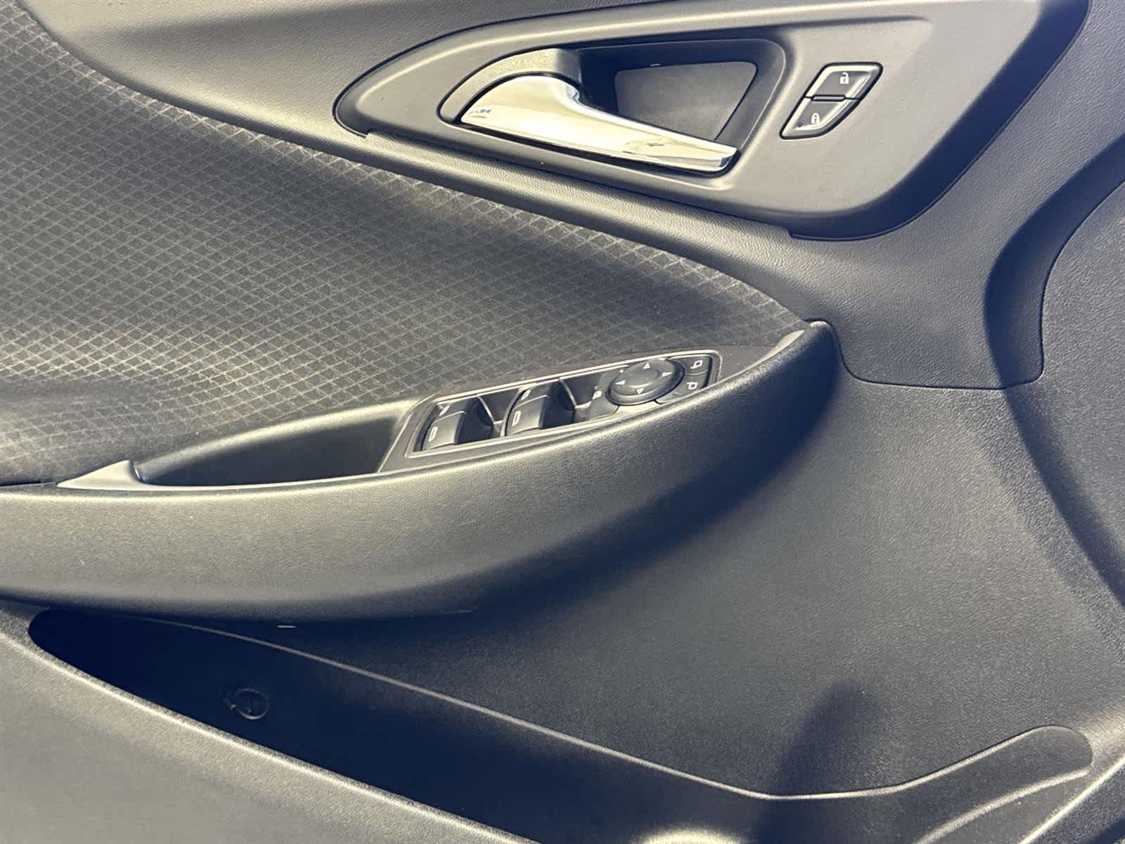 Thumbnail: 2020 Chevrolet Malibu - 21