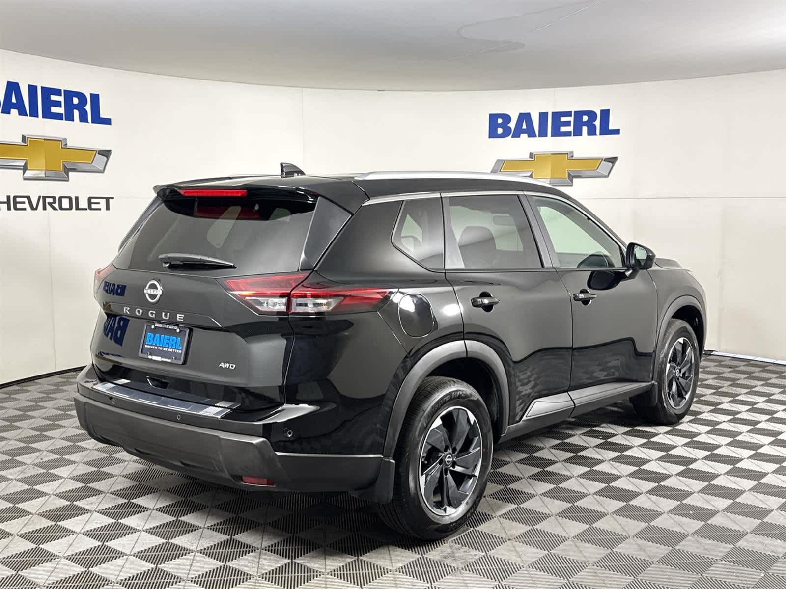 Thumbnail: 2026 Nissan Rogue - 5