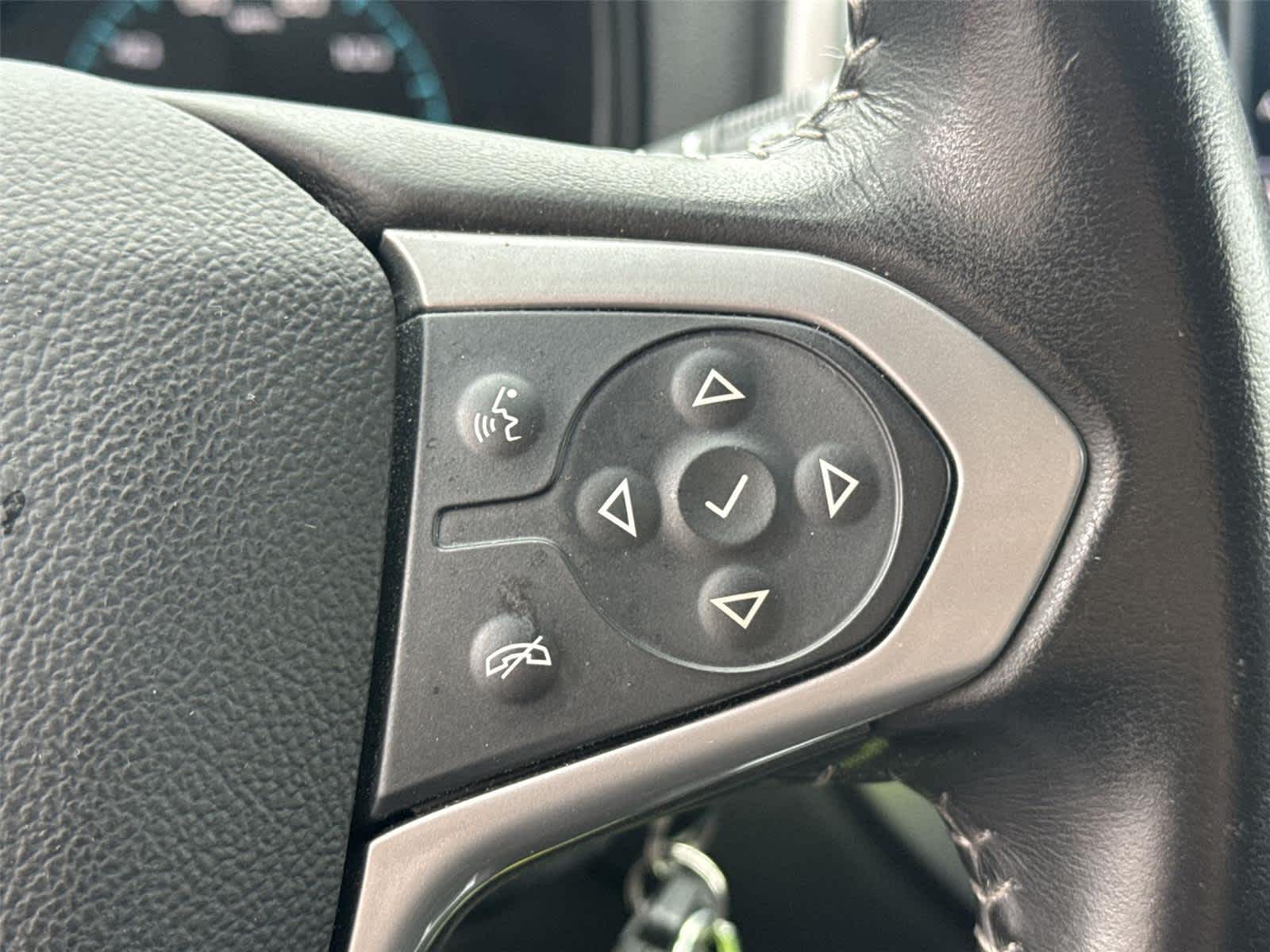 Thumbnail: 2022 Chevrolet Colorado - 25