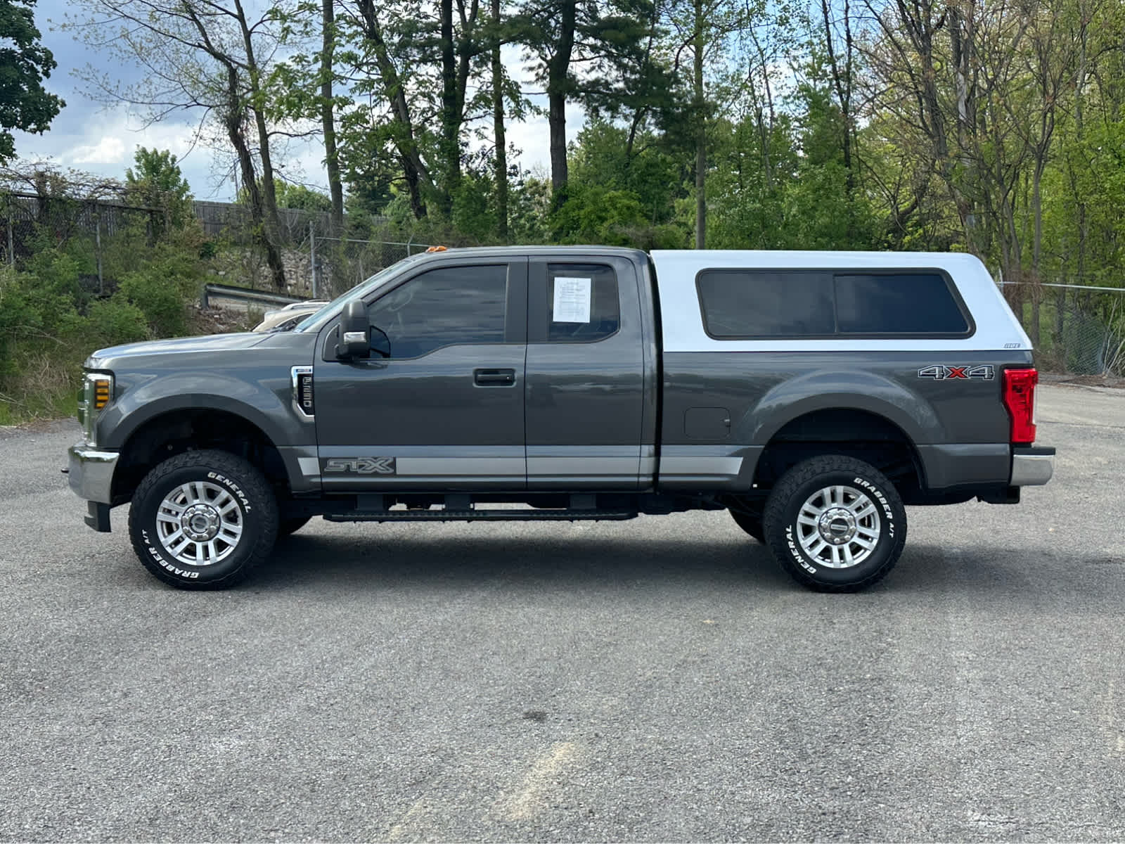 Thumbnail: 2019 Ford F-250 - 4