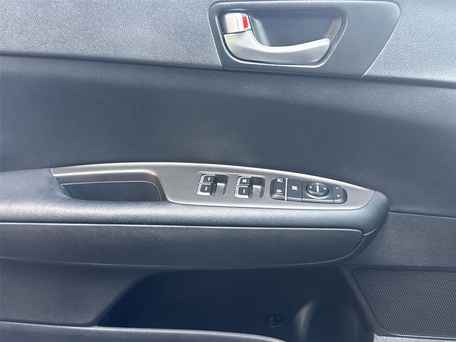 Thumbnail: 2019 Kia Optima - 21