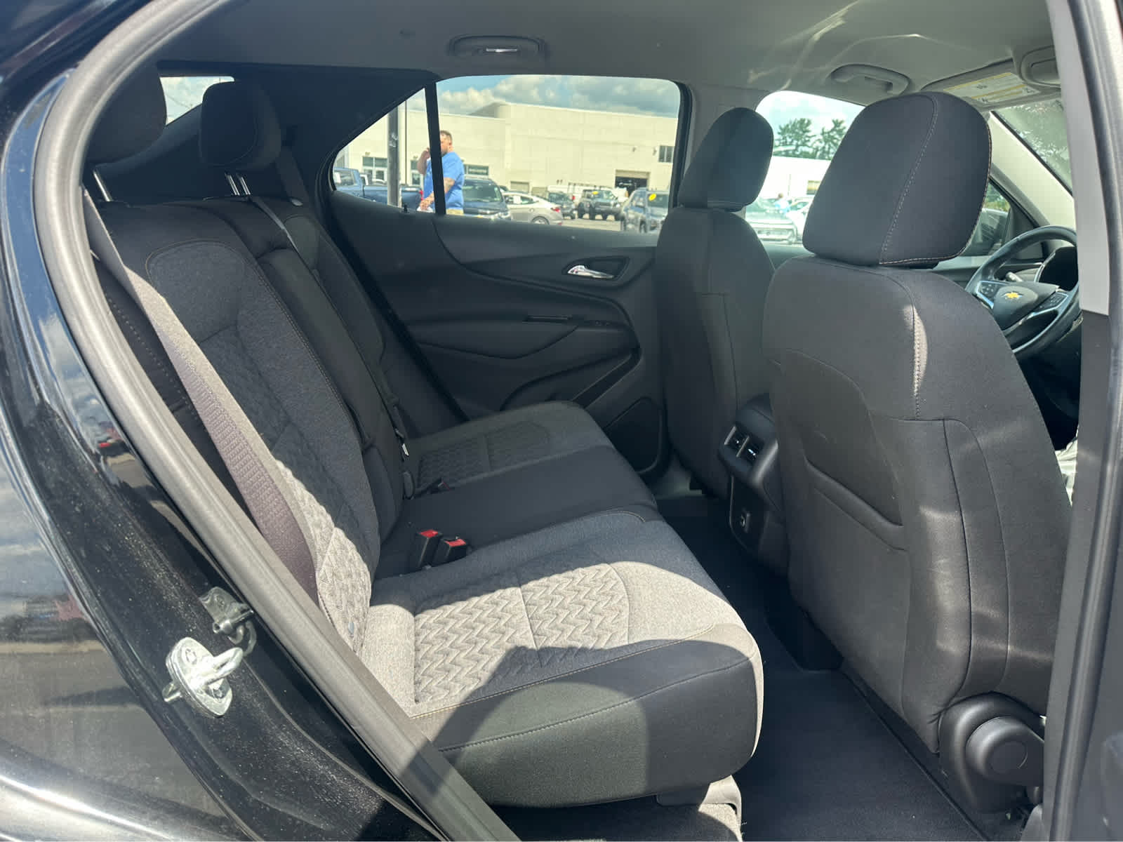 Thumbnail: 2022 Chevrolet Equinox - 18