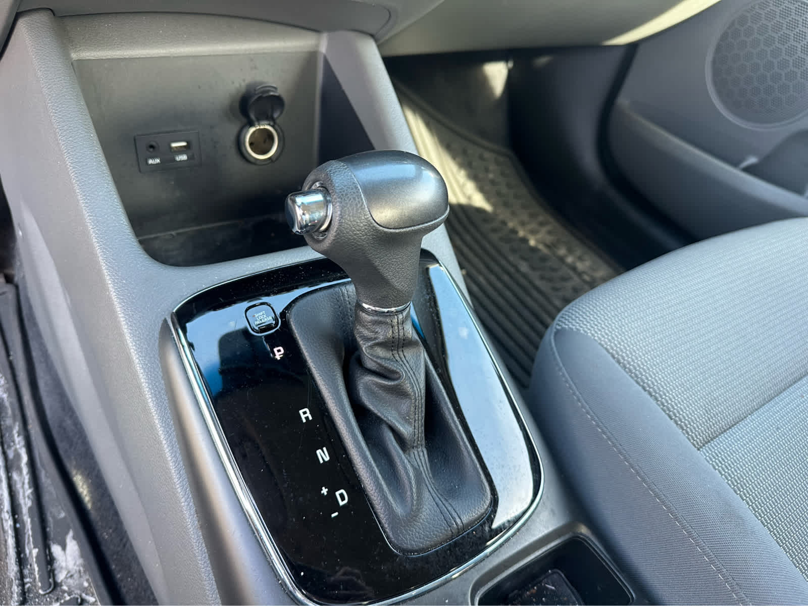 Thumbnail: 2018 Kia Forte - 11