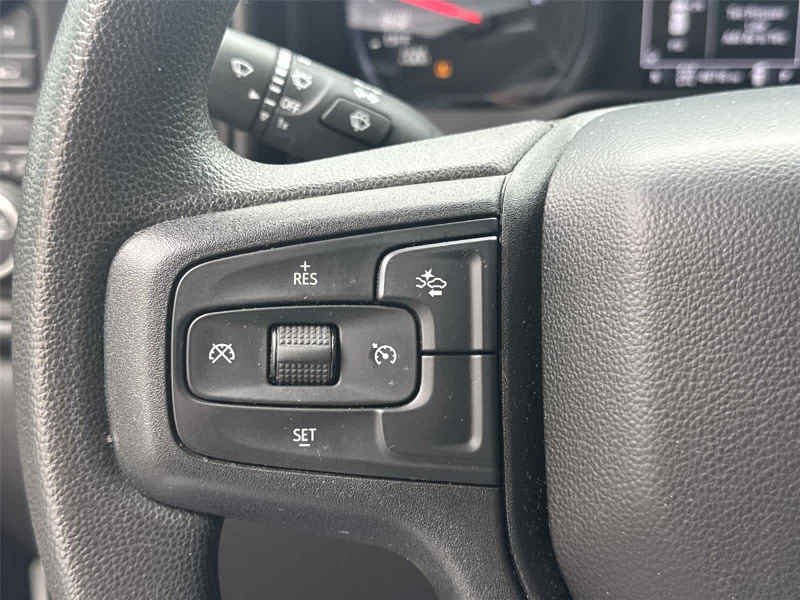 Thumbnail: 2023 Chevrolet Silverado 1500 - 25