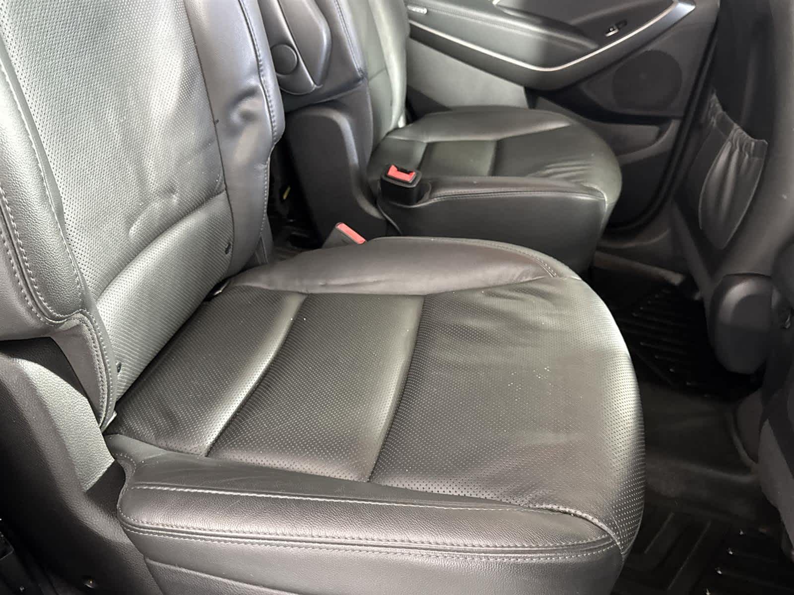 Thumbnail: 2016 Hyundai Santa Fe - 14